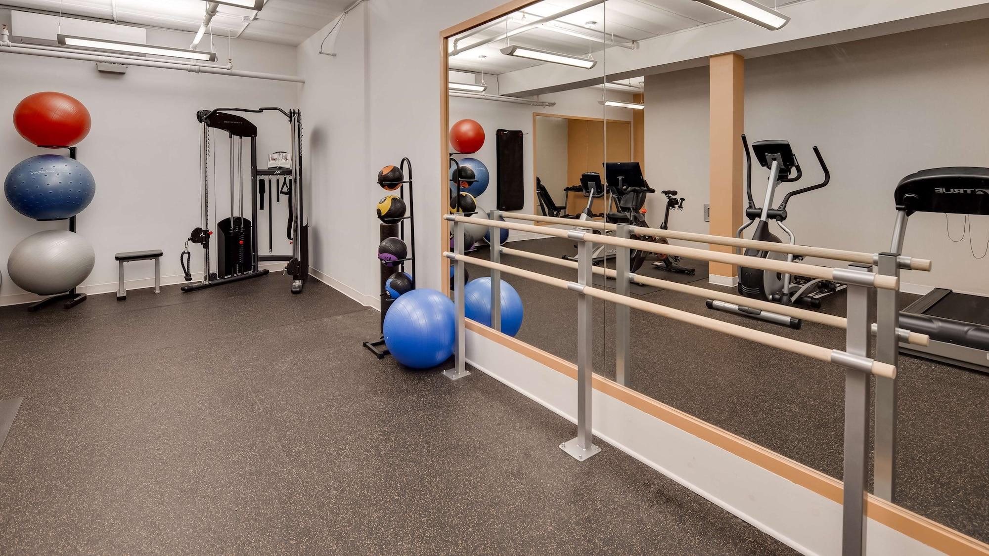 Gimnasio Best Western PLUS Morristown Inn-Florham Park