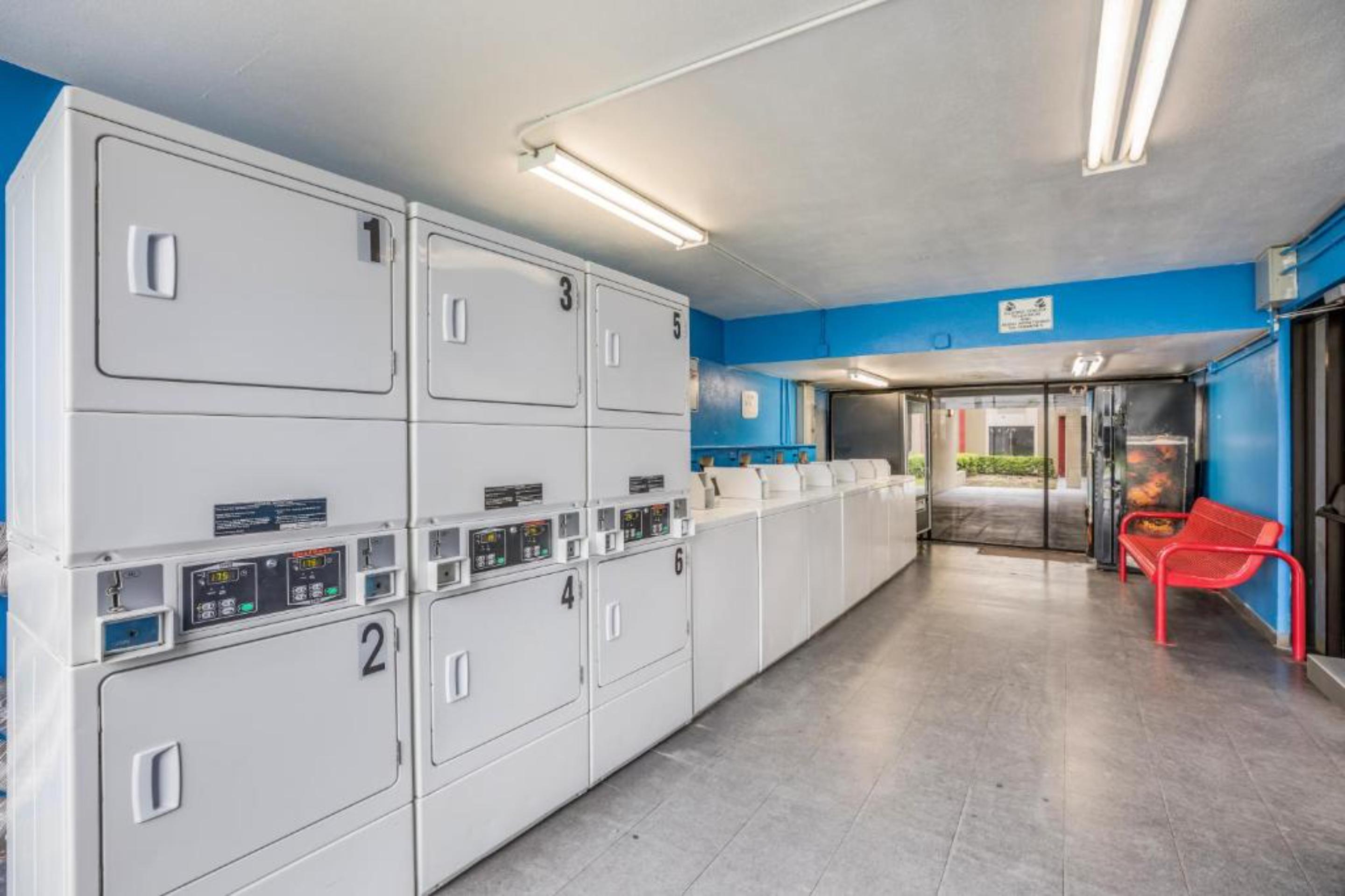 Lavadero OYO Hotel Orlando Airport