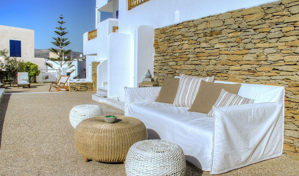 Bar/Salón Avanti Hotel