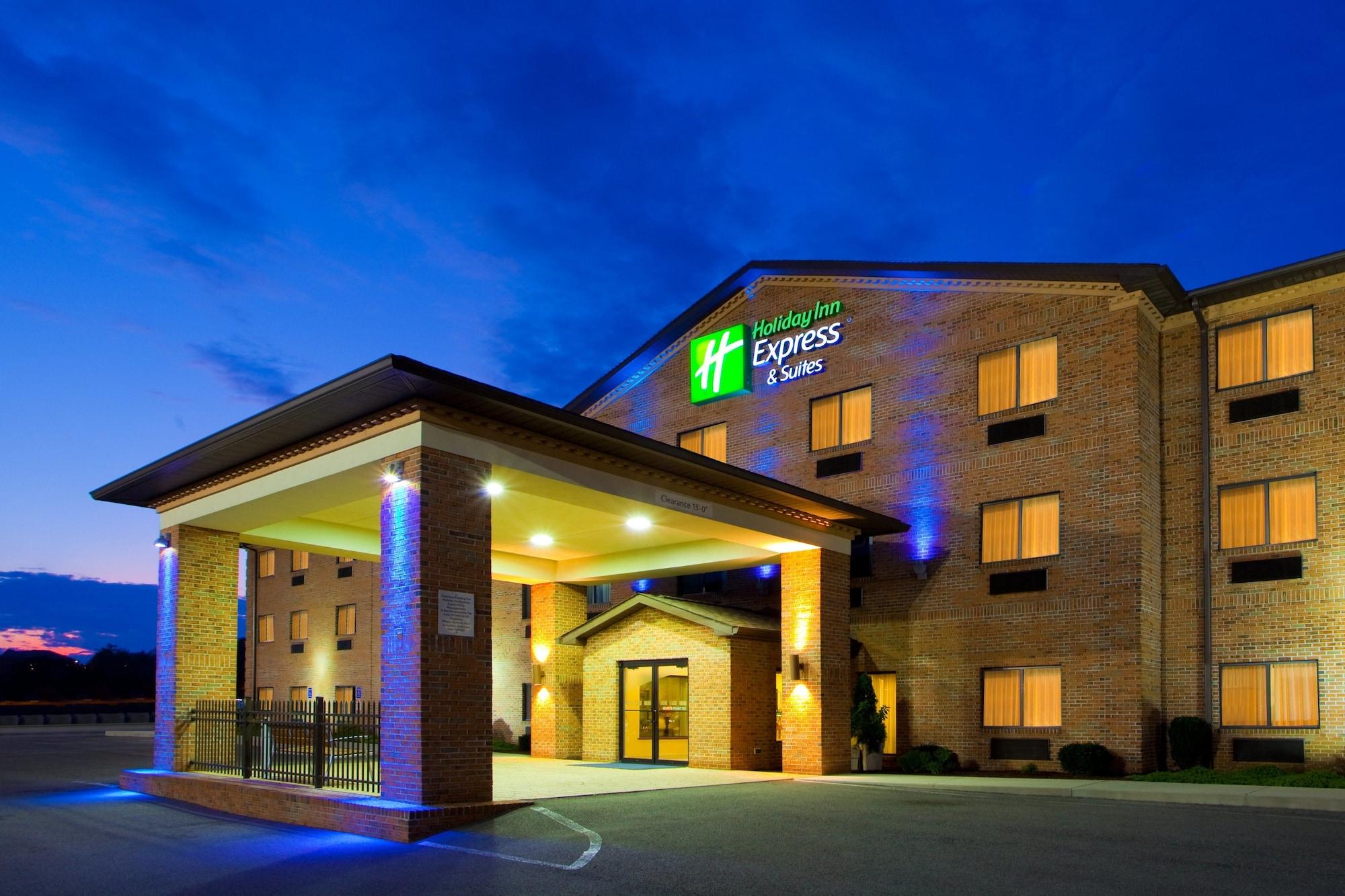 Vista Exterior Holiday Inn Express Hotel & Suites ELKINS by IHG