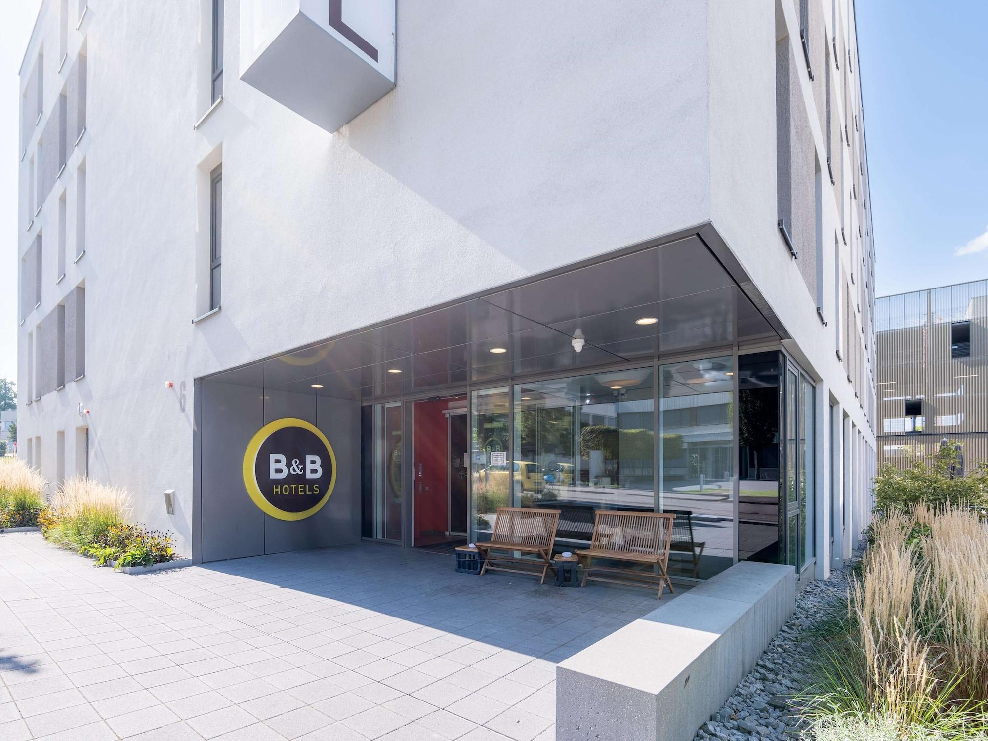 Vista Exterior B&B Hotel Stuttgart-Zuffenhausen