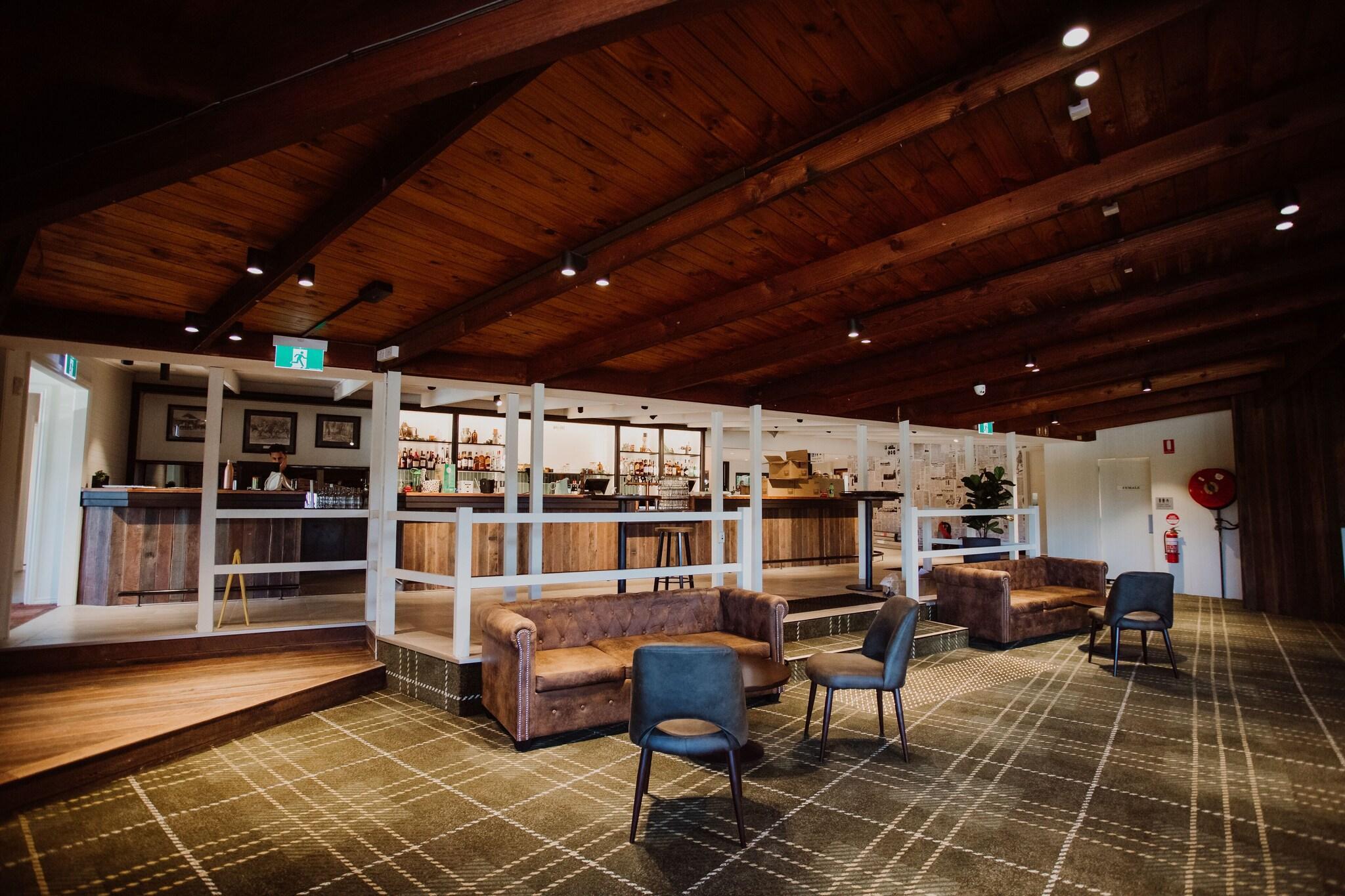 Bar/Salón Wallaby Hotel