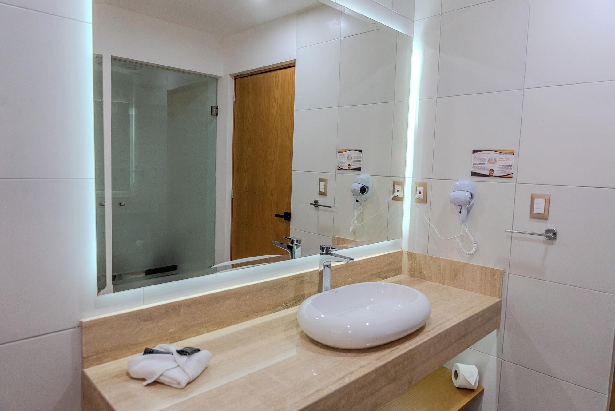 Equipamiento de Habitación Hotel 5 Inn Select