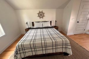 Alquiler Vacacional - <br>Danvers spacious apt near Salem historic witch town Mall / Hospital