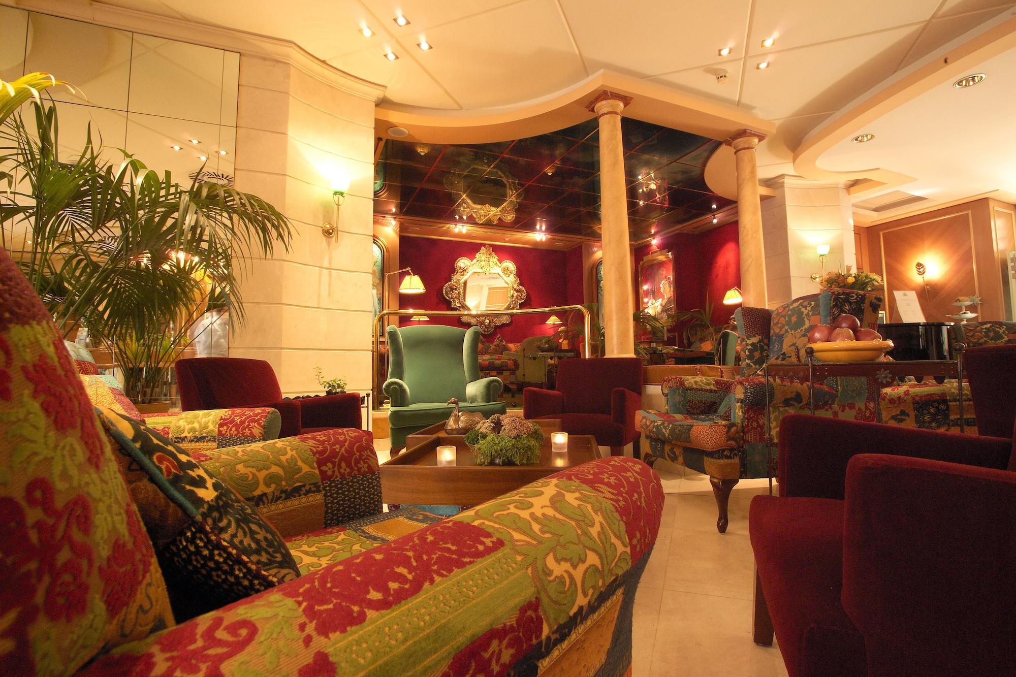 Vista Lobby Parc Belair