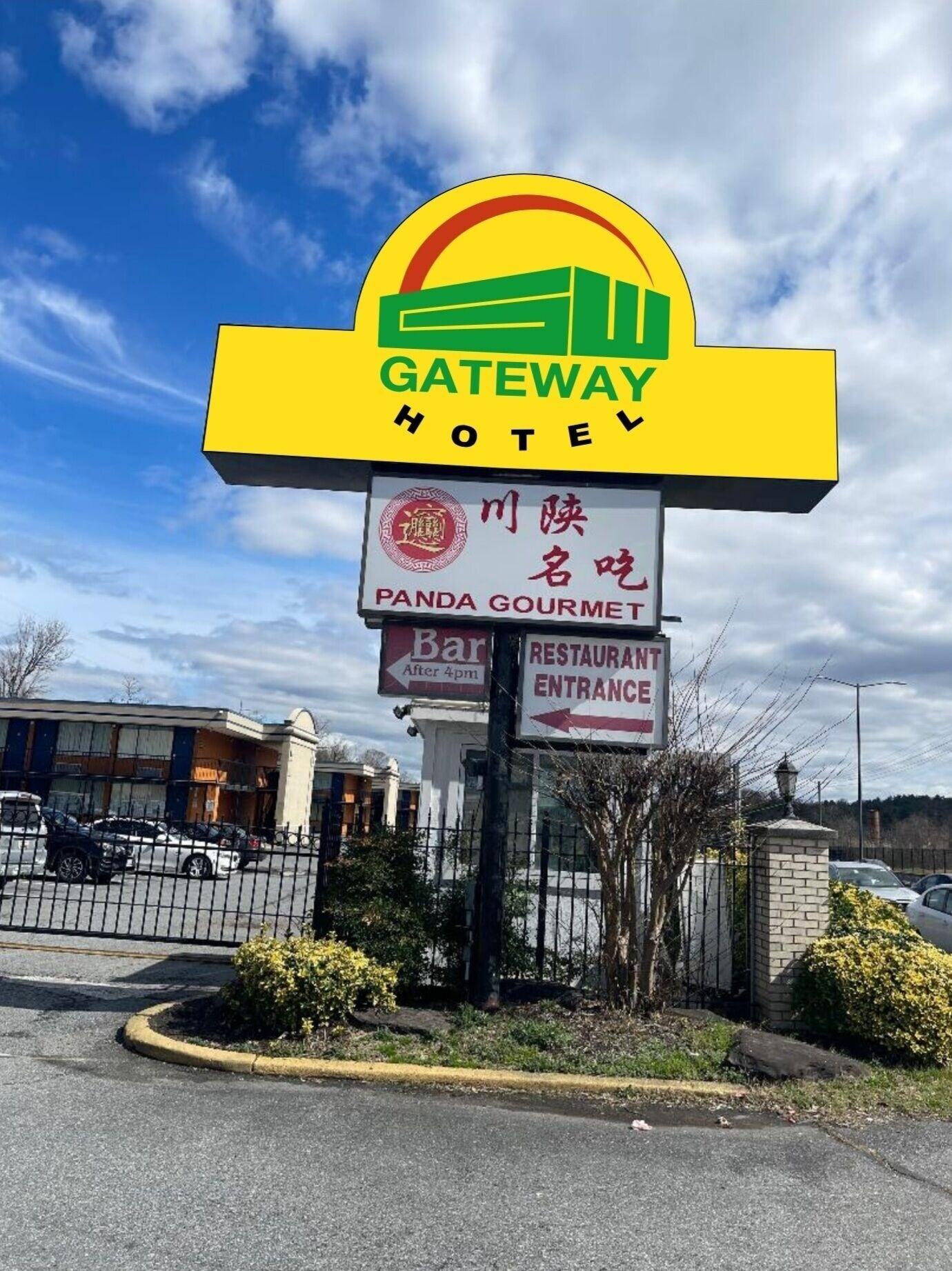 Varios Gateway Hotel