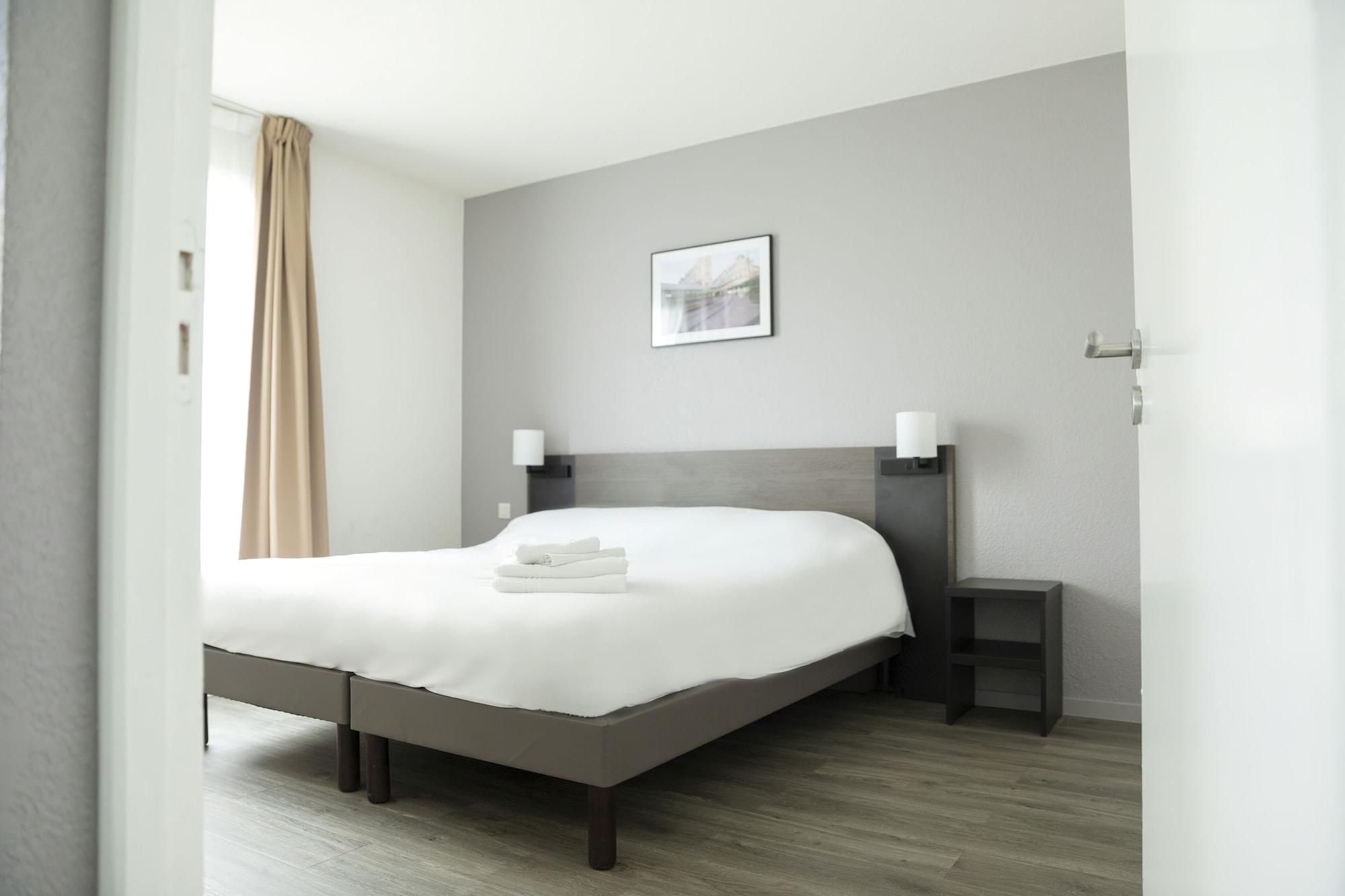 Varios Aparthotel Adagio Access Orléans
