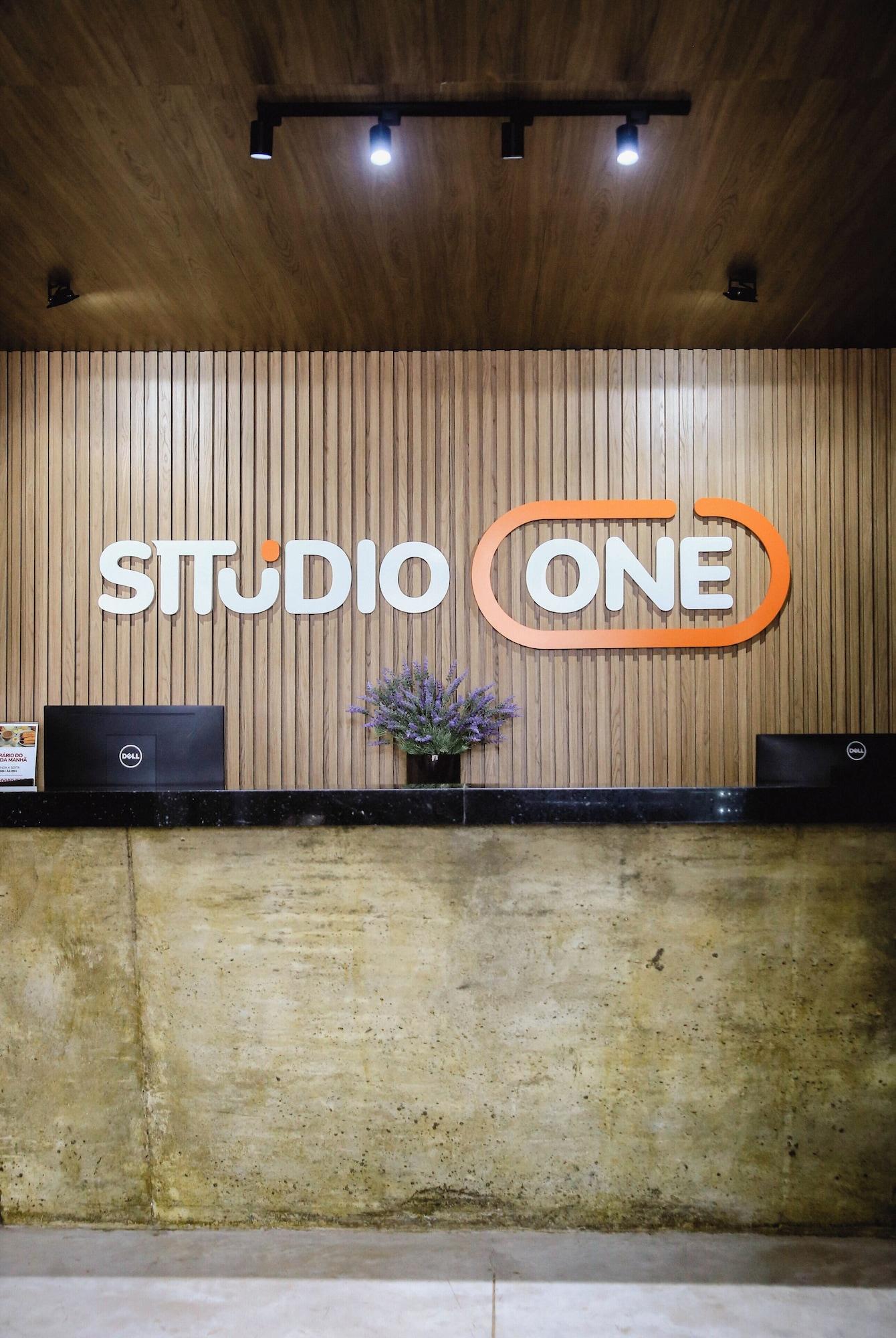 Vista Lobby Sttudio One