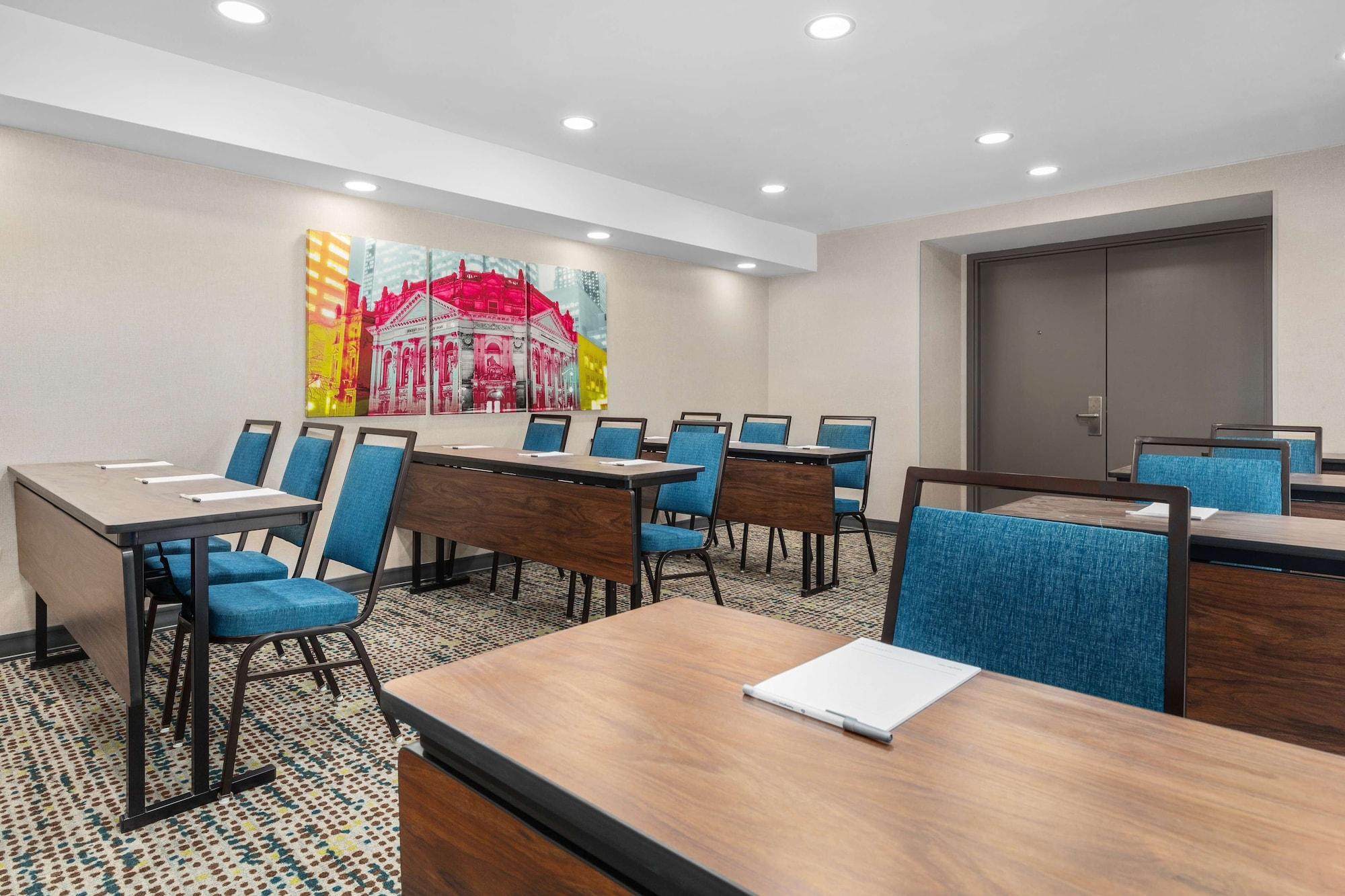 Sala de Reuniones Hampton Inn & Suites by Hilton Toronto Downtown