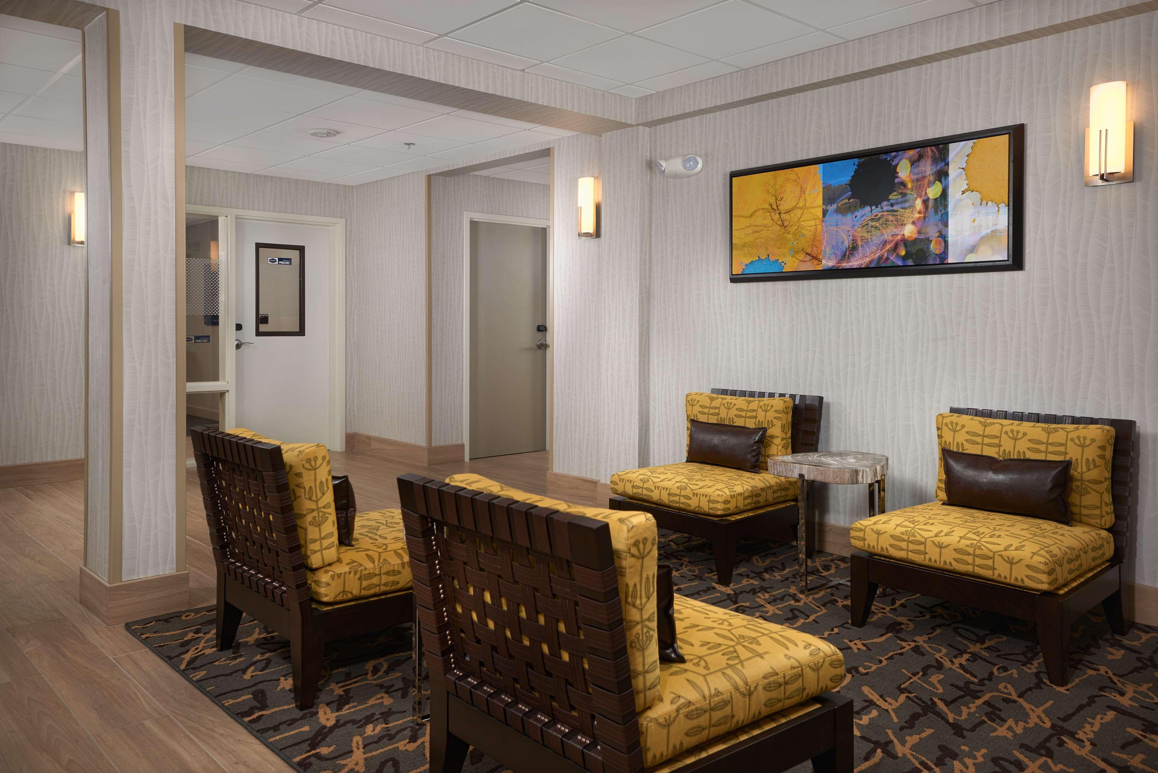 Vista Lobby Hampton Inn & Suites Phoenix/Scottsdale on Shea Boulevard