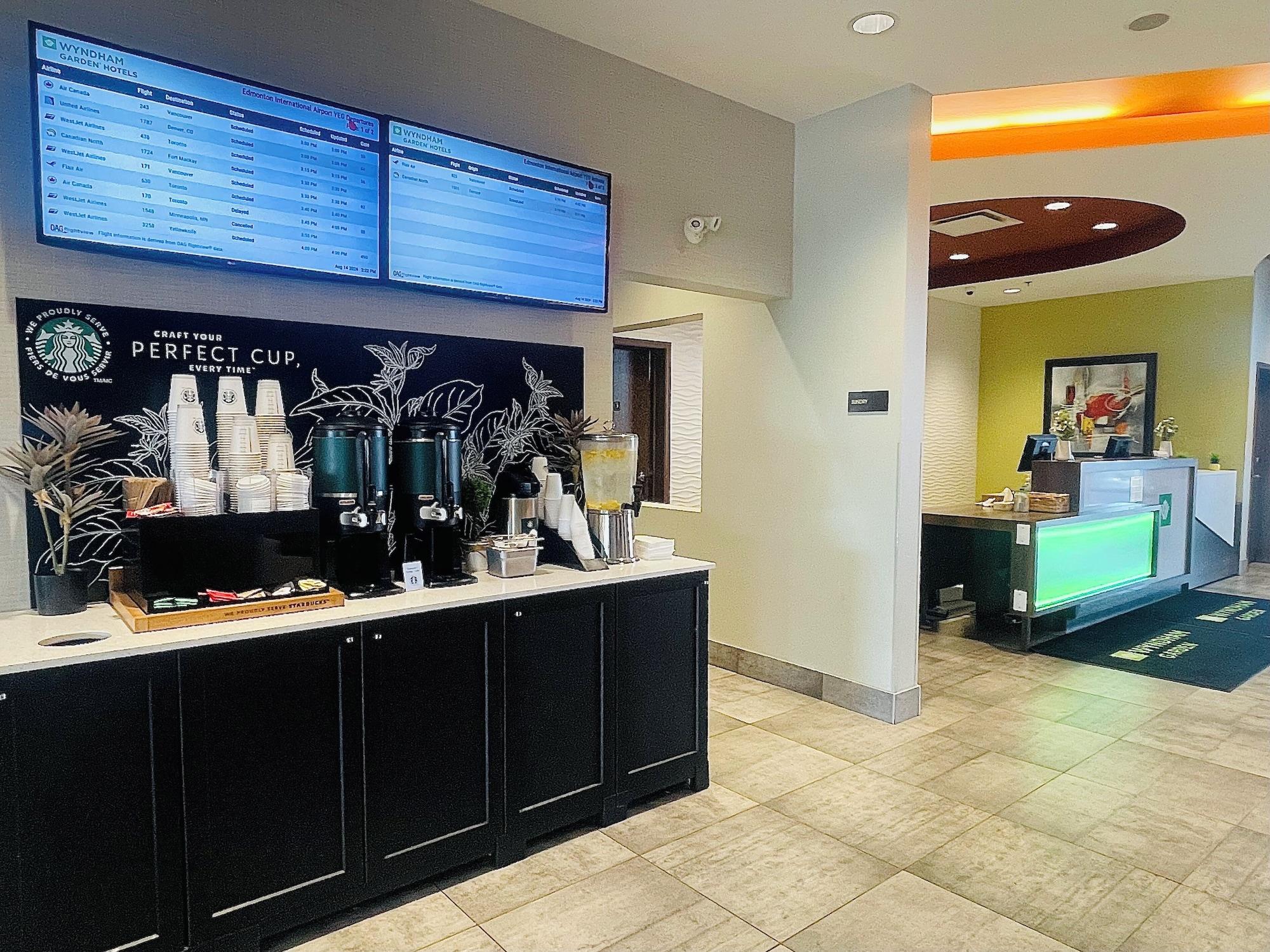 Vista Lobby Wyndham Garden Edmonton Airport