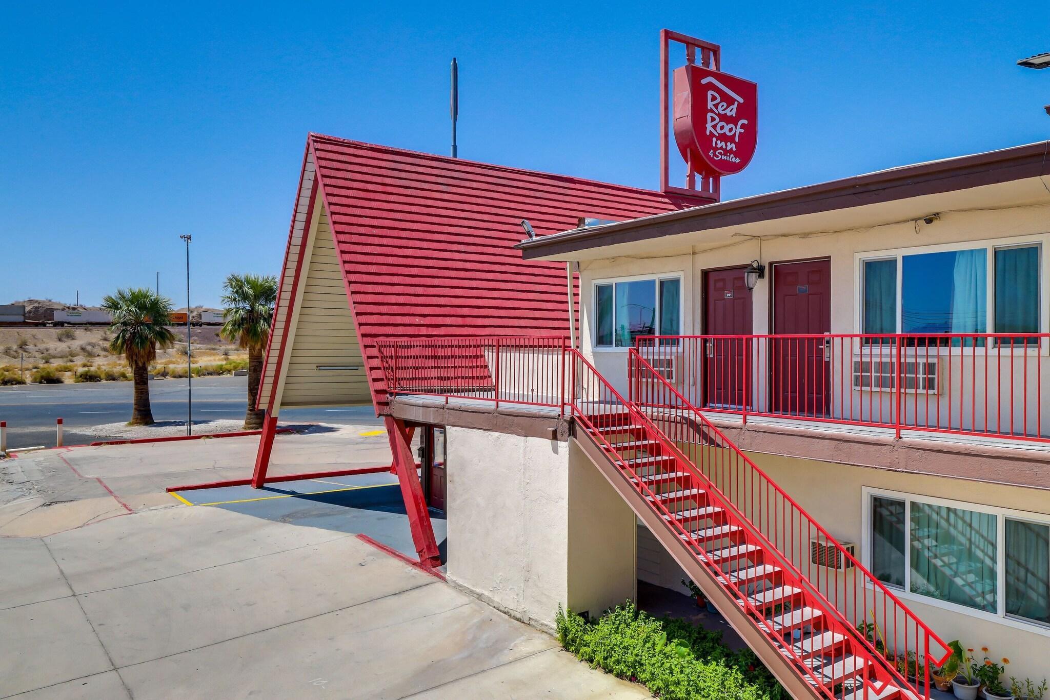 Vista Exterior Red Roof Inn Needles