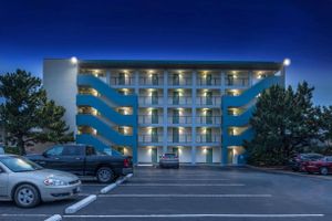 Alojamiento - Best Western Plus Holiday Sands Inn & Suites