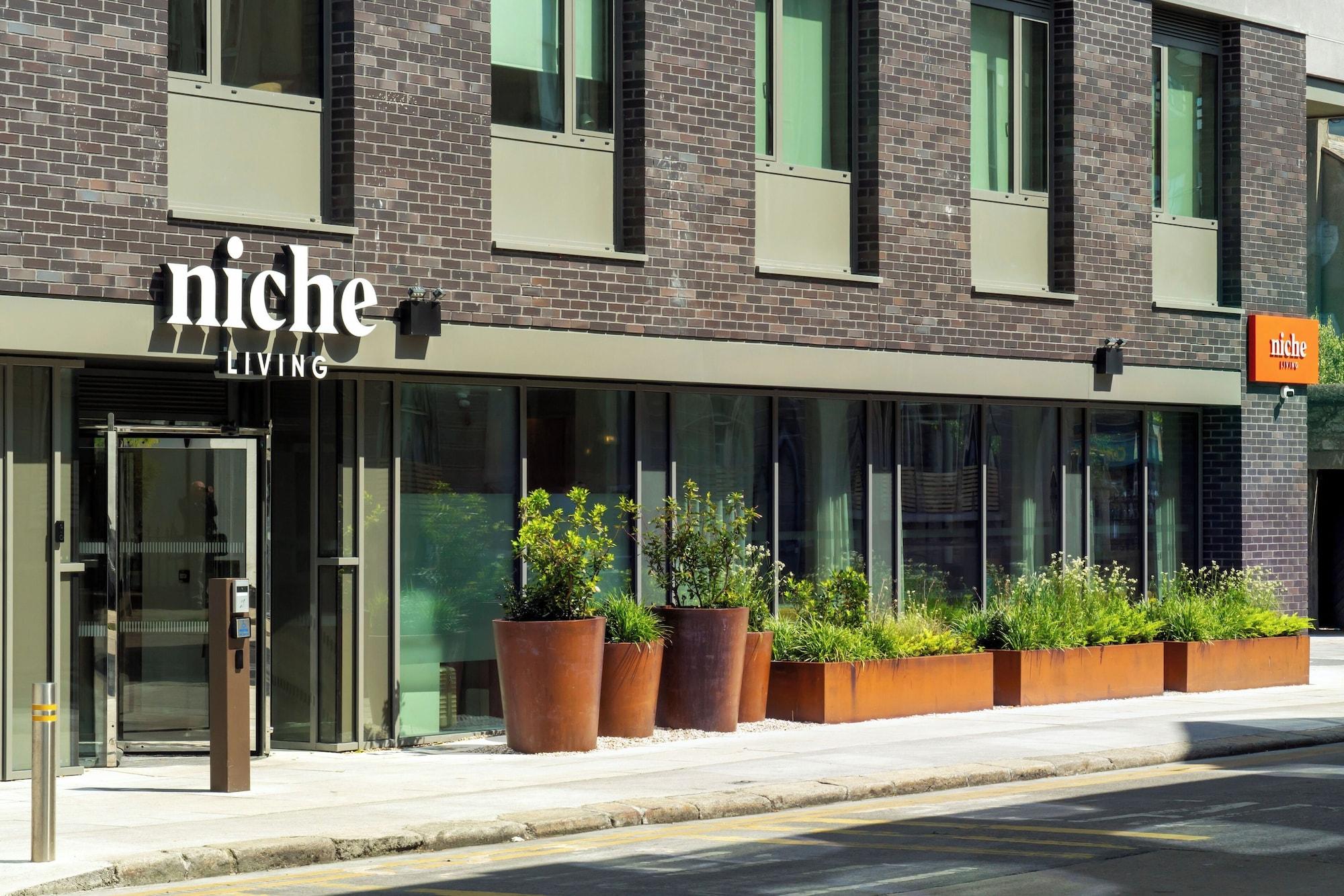 Vista Exterior Niche Living Dun Laoghaire