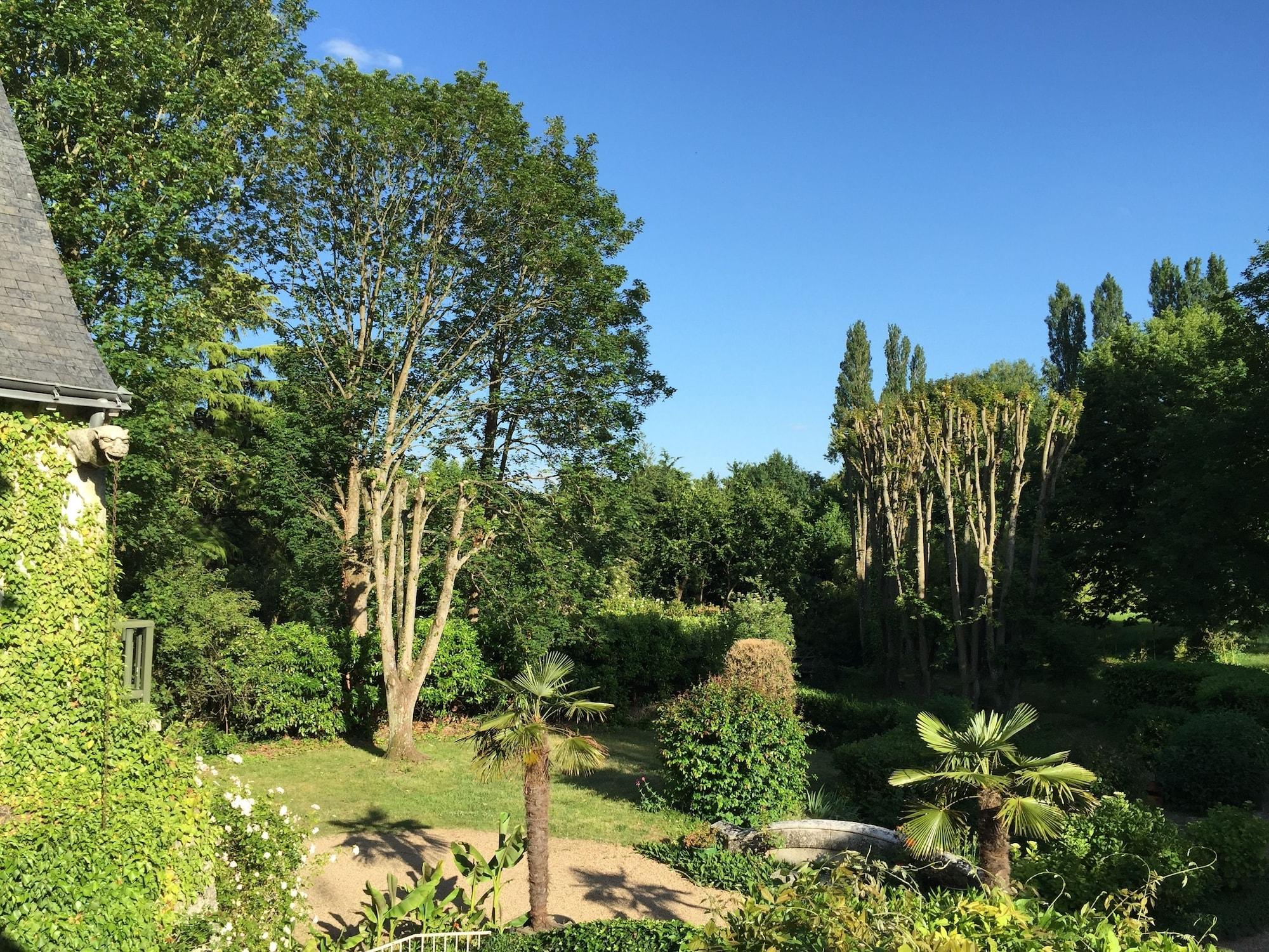 Vista Exterior Loire Valley Medieval Getaway
