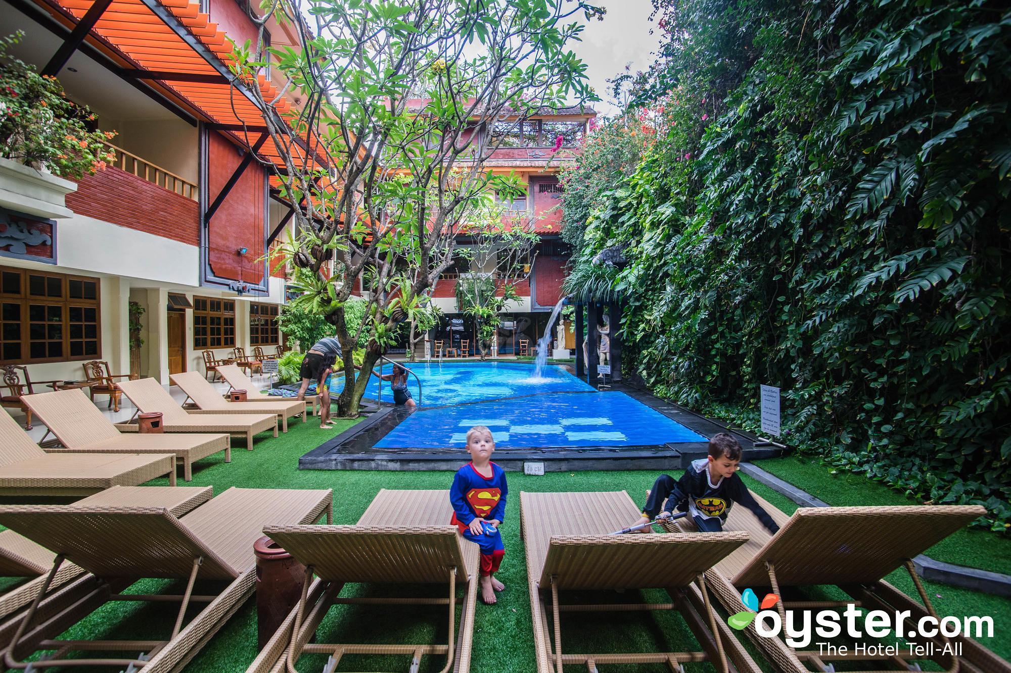 Vista Exterior Green Garden Hotel