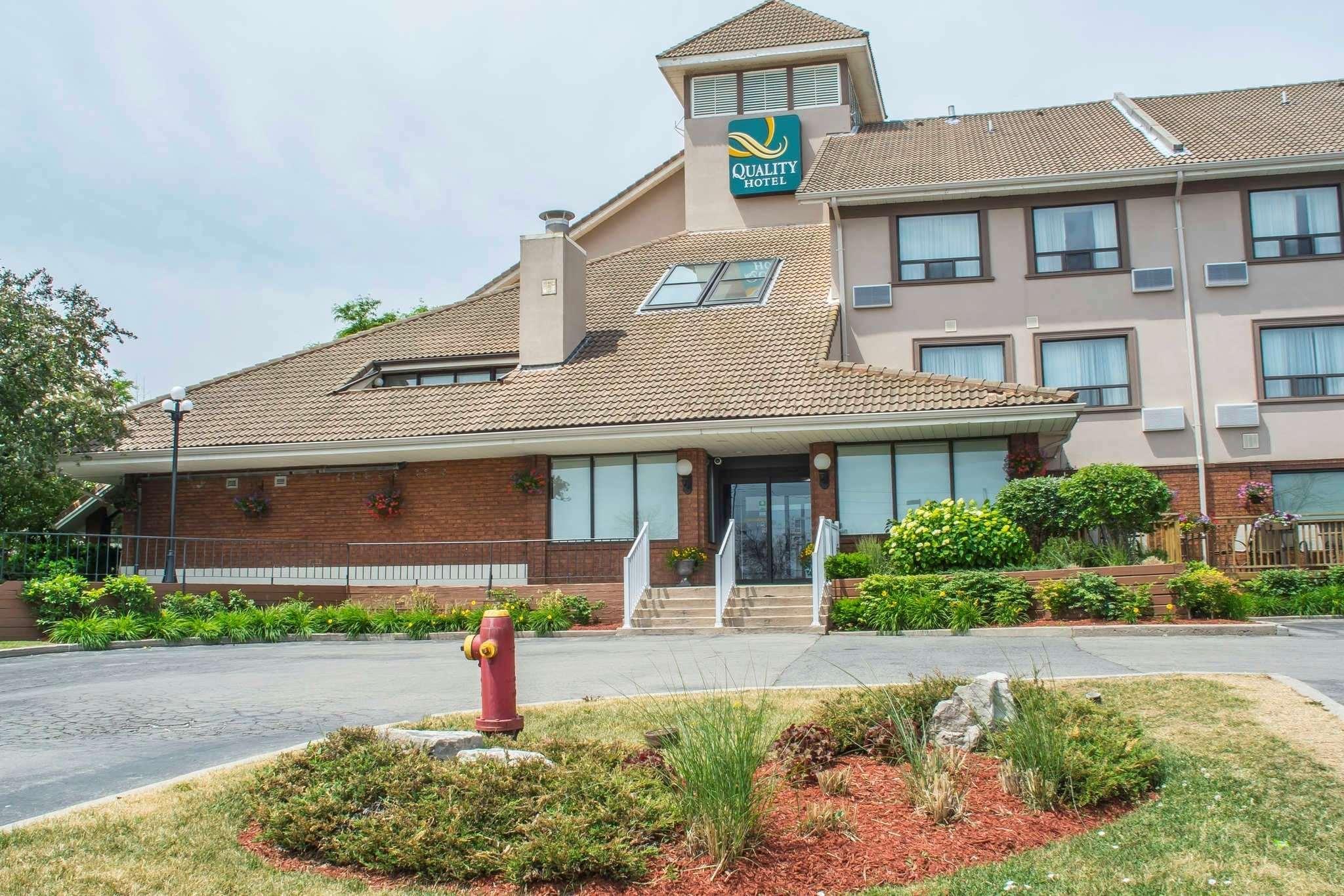 Vista Exterior Quality Hotel