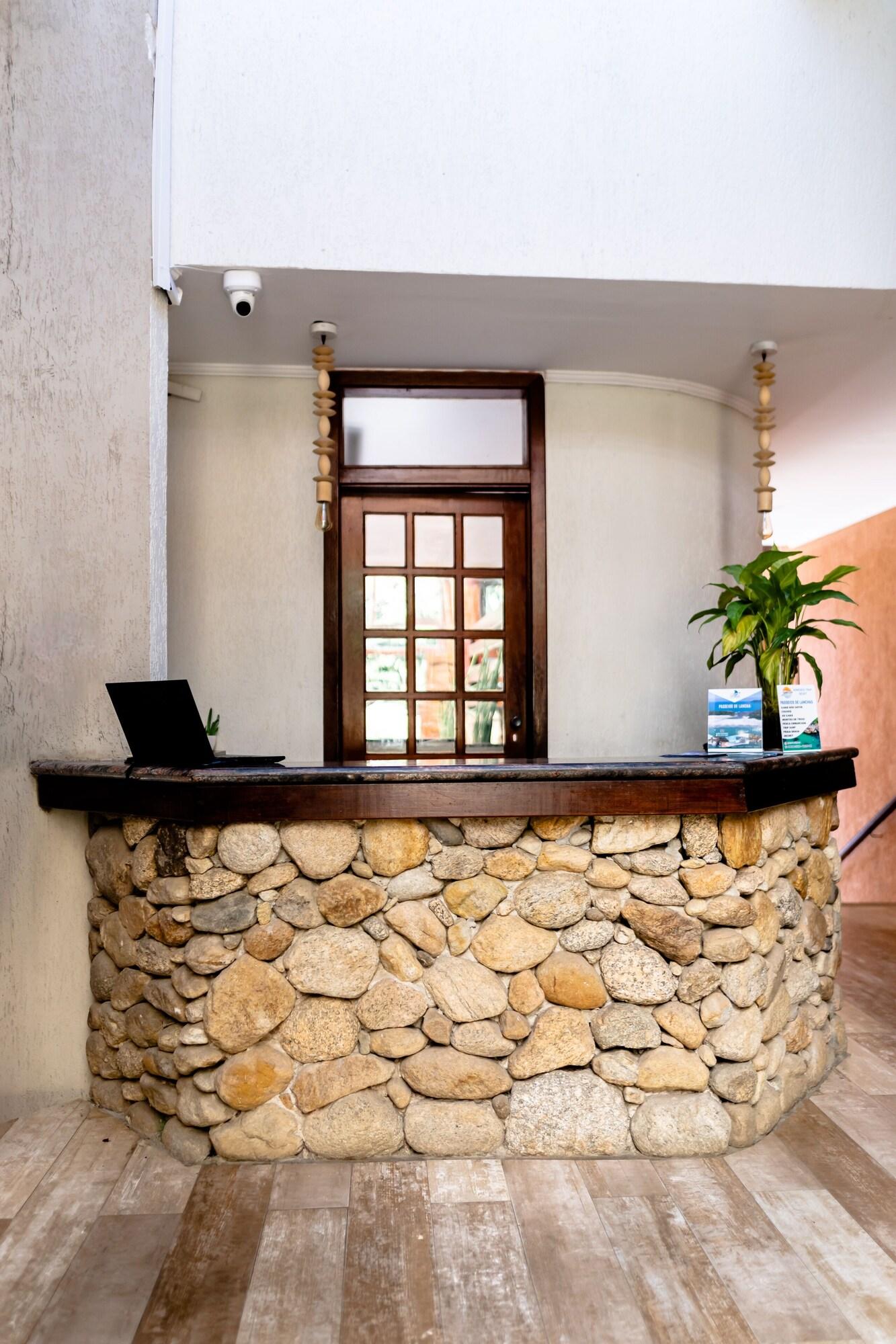 Vista Lobby Pousada Camburizinho