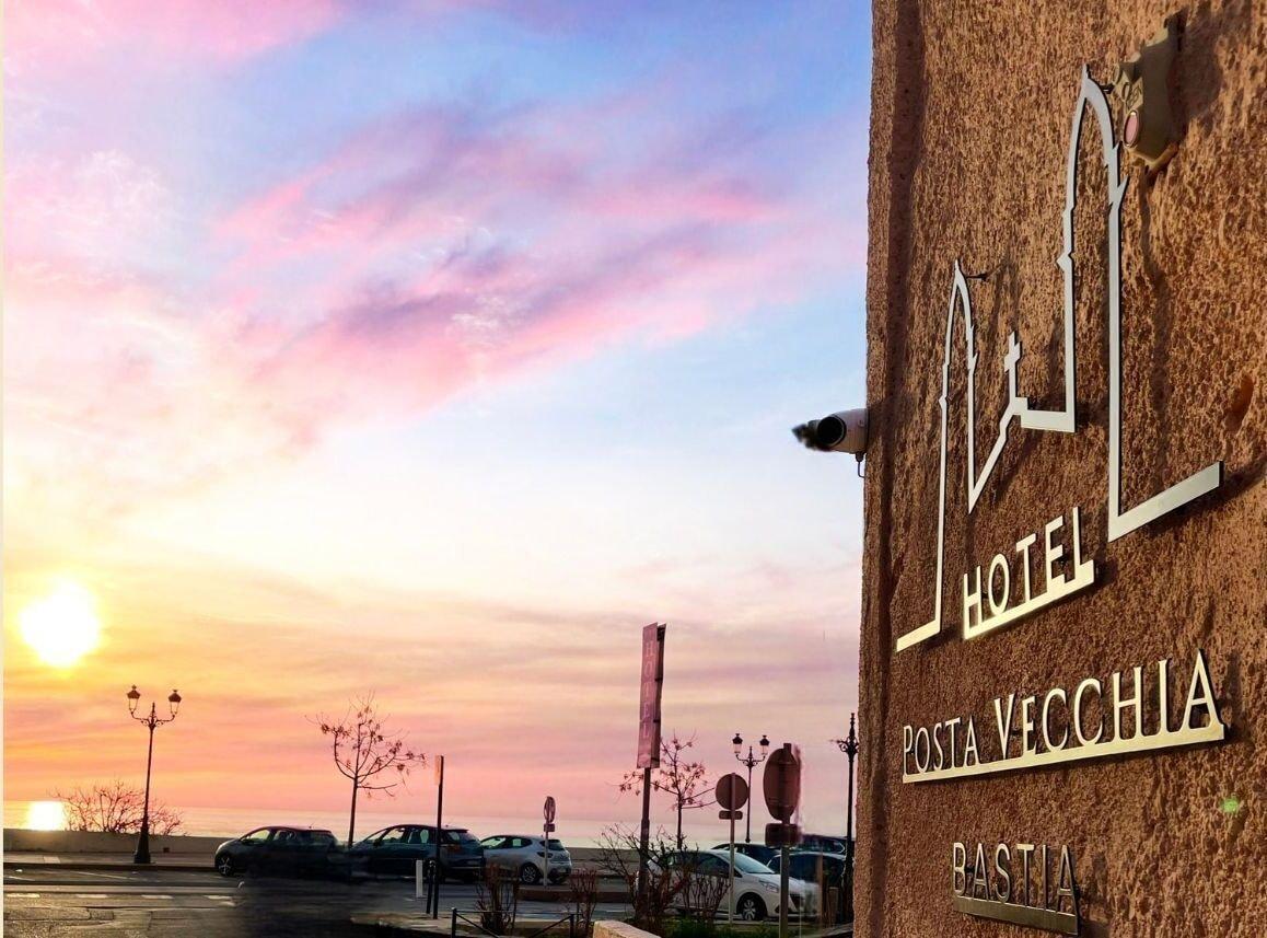 Varios Hôtel Posta Vecchia