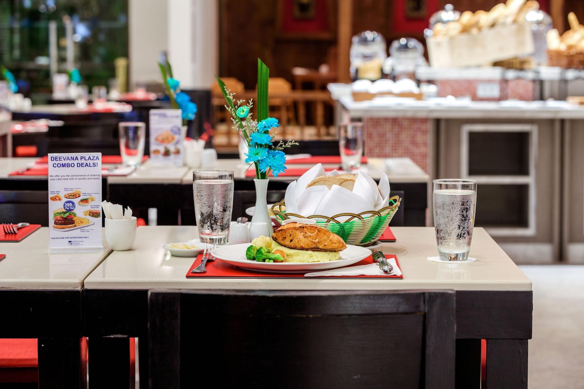 Restaurant Deevana Plaza Phuket