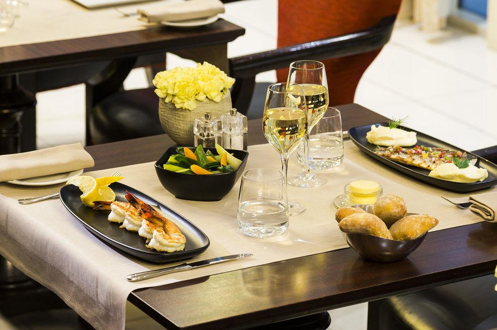 Hotel Paris Marriott Champs Elysees Hotel