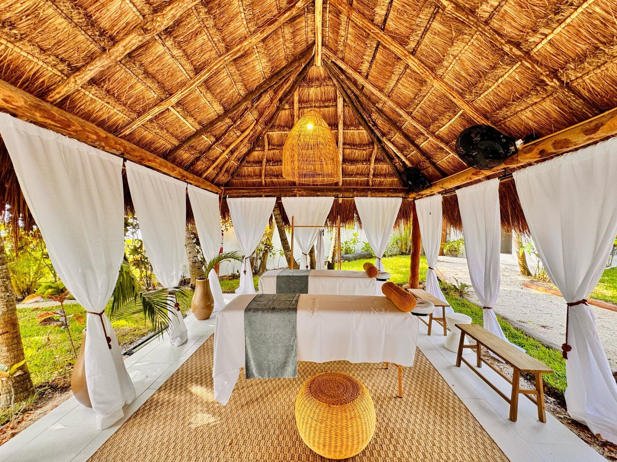 Spa Azulea Bacalar Hotel & Spa - Lagoon Front