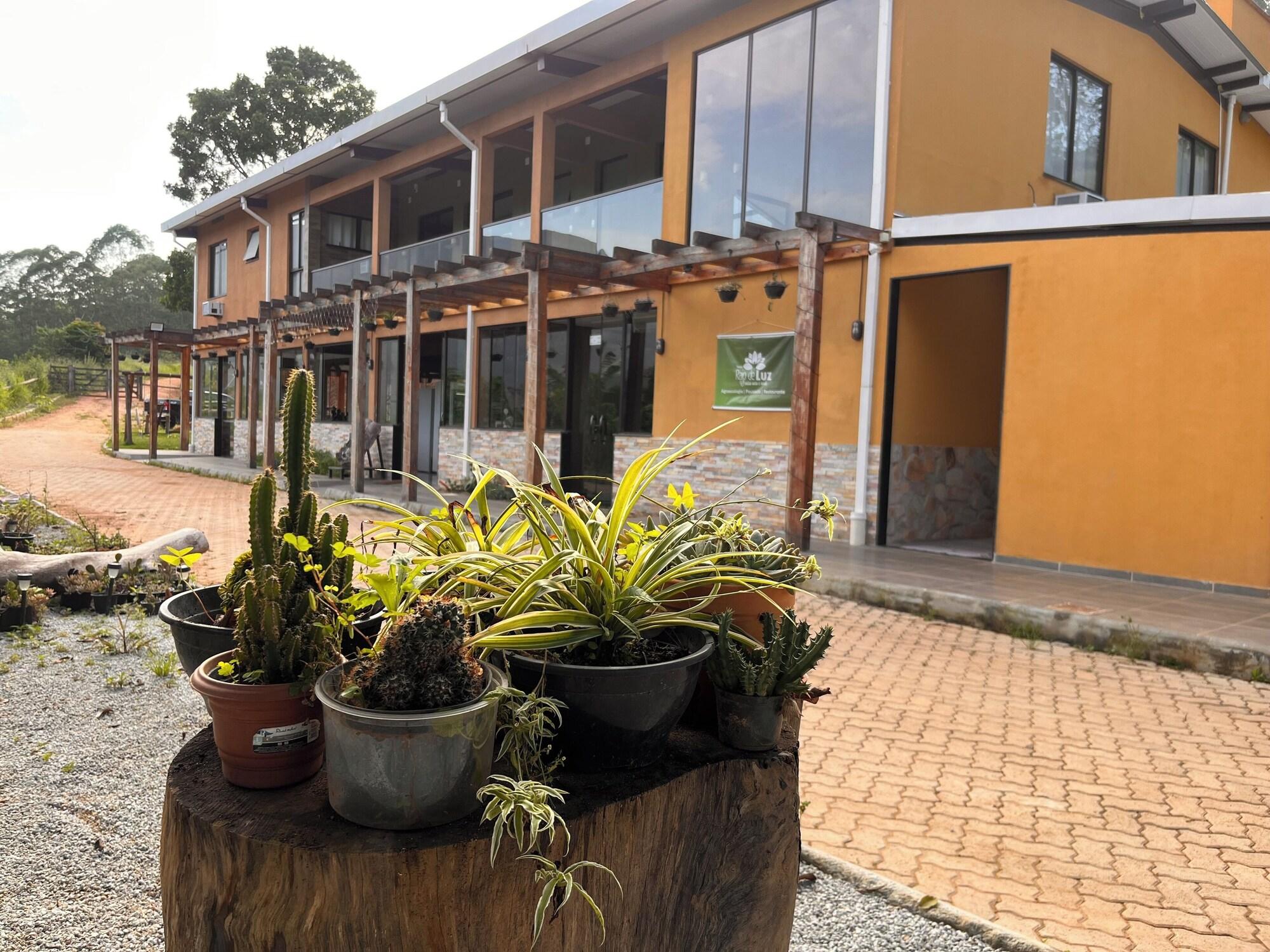 Vista Exterior Pousada Boutique Raio de Luz