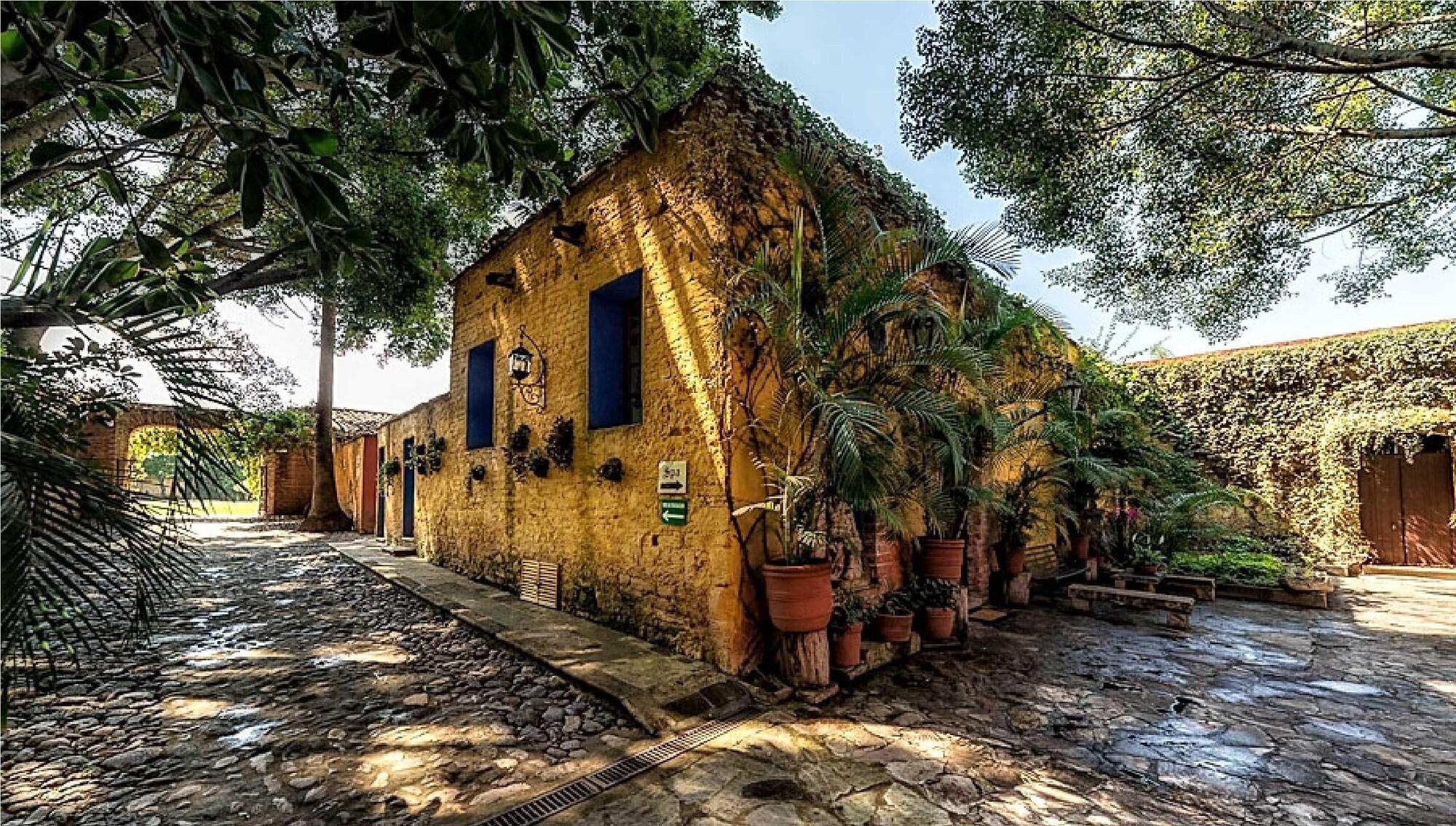 Vista Exterior Hacienda El Carmen Hotel & Spa