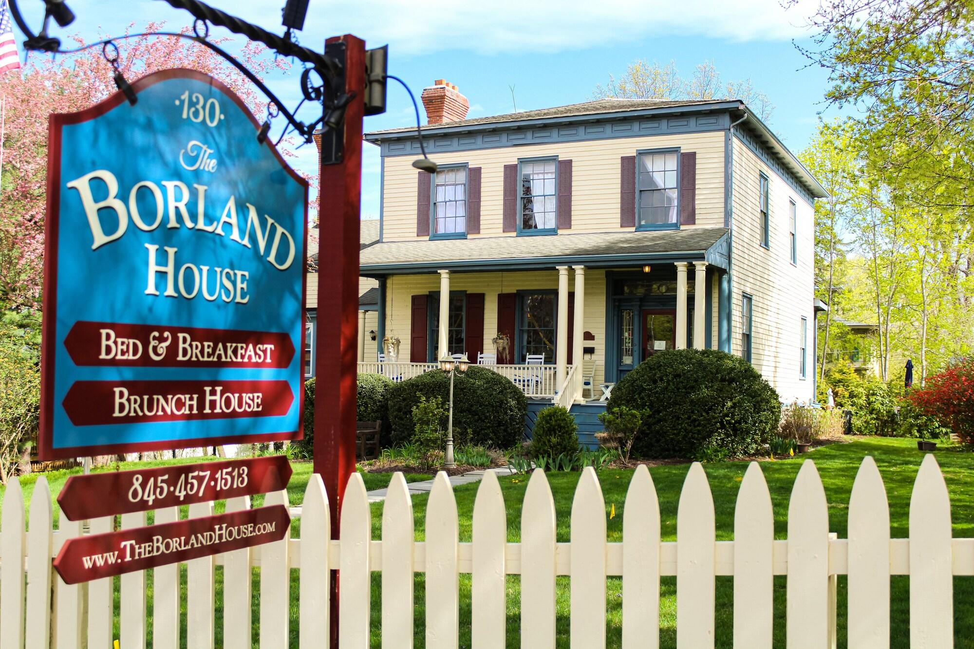 Varios Borland House Inn