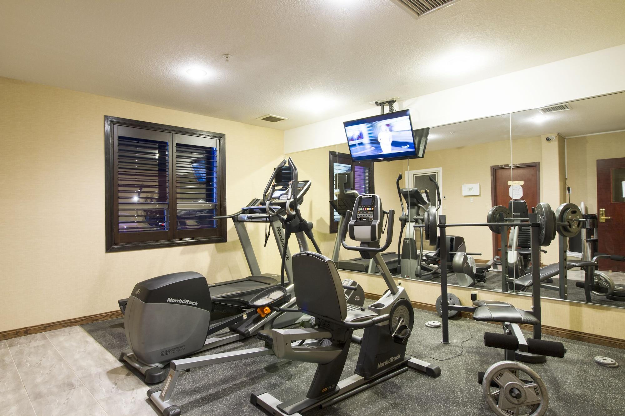 Gimnasio Foxwood Inn & Suites