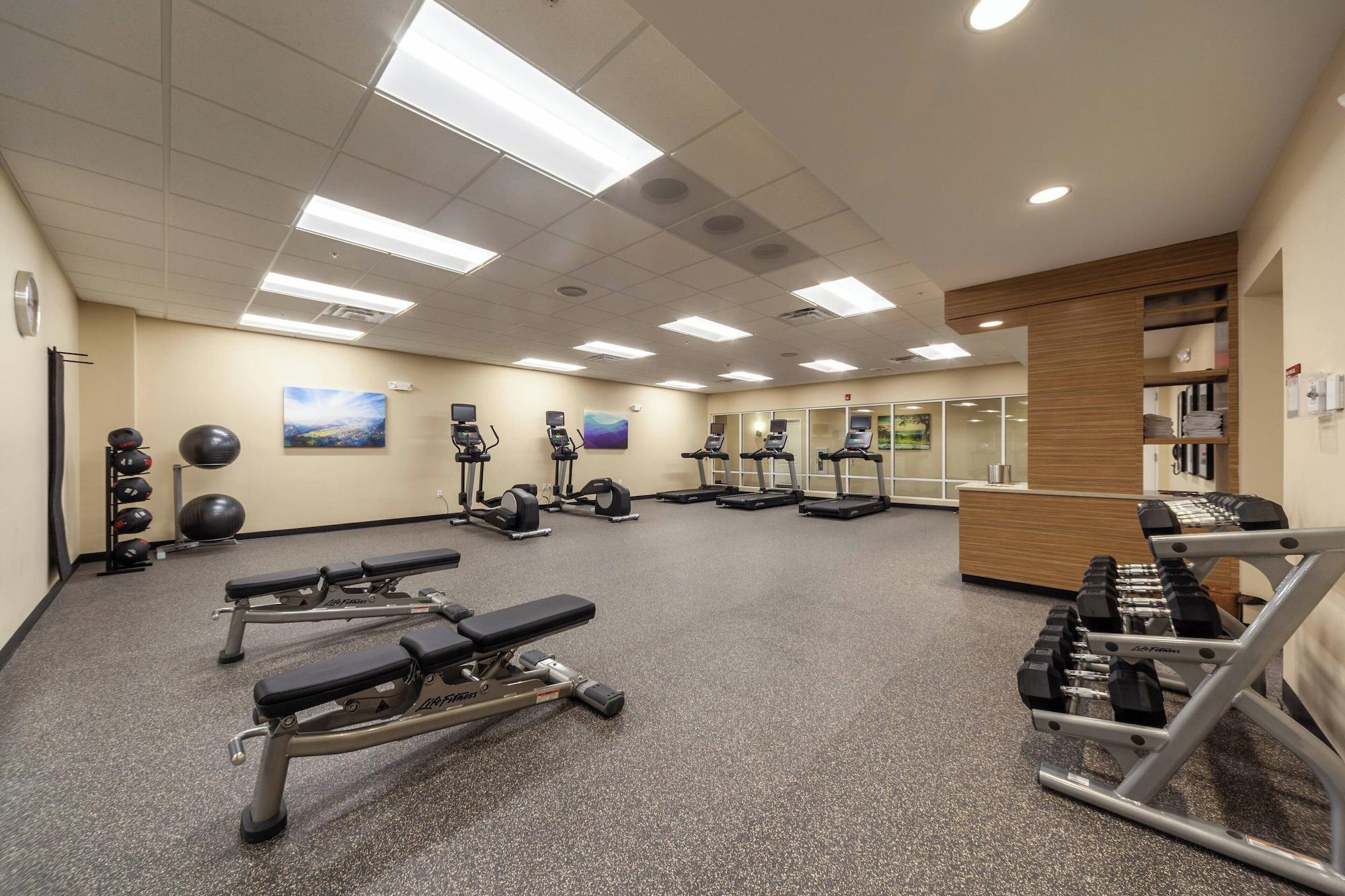 Gimnasio TownePlace Suites by Marriott Front Royal