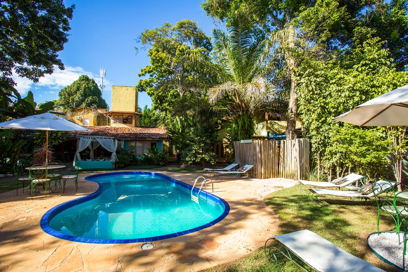 Vista Piscina Pousada Raízes do Brasil