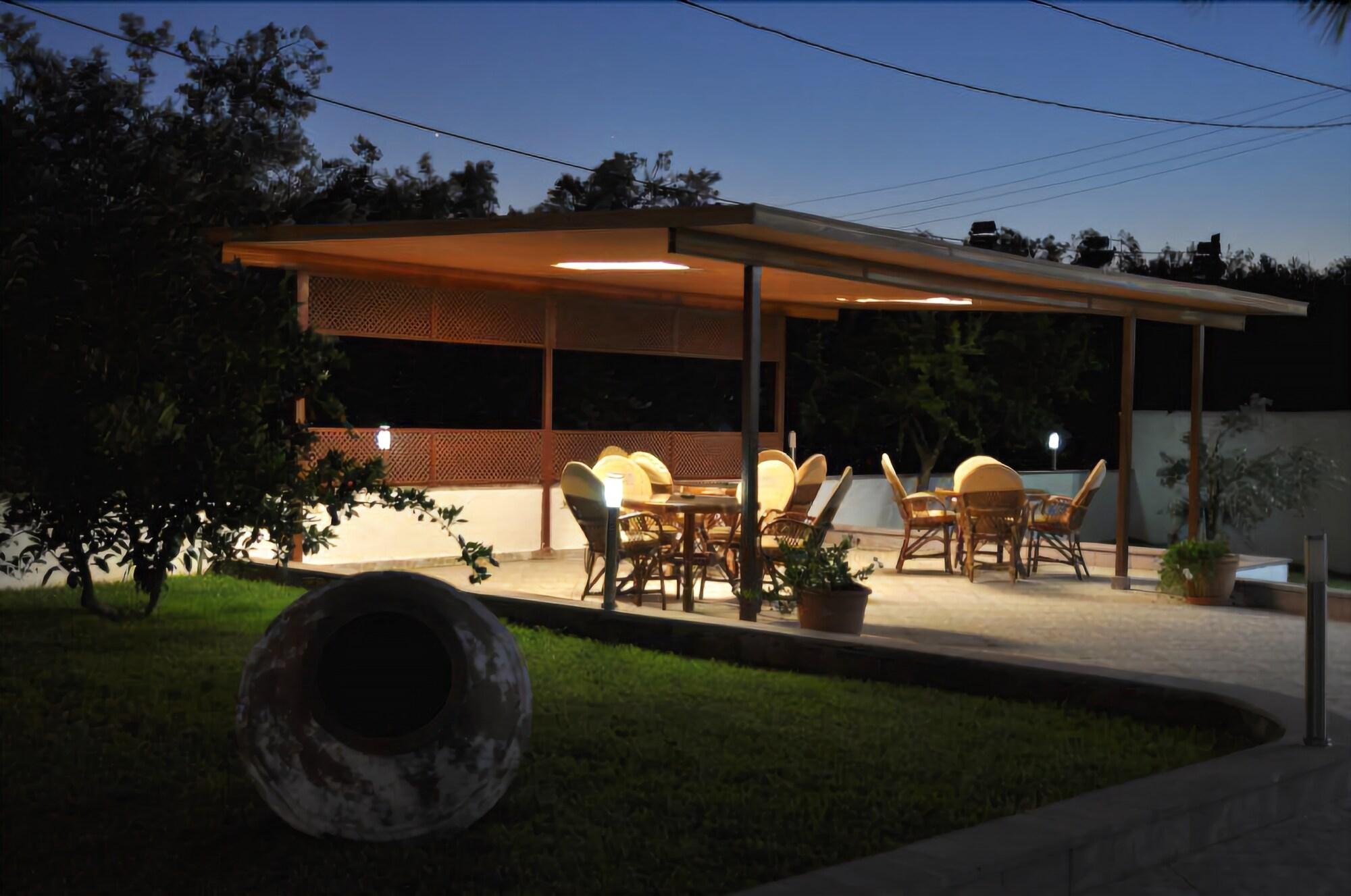 Vista Exterior Lambada Hotel Altinoluk