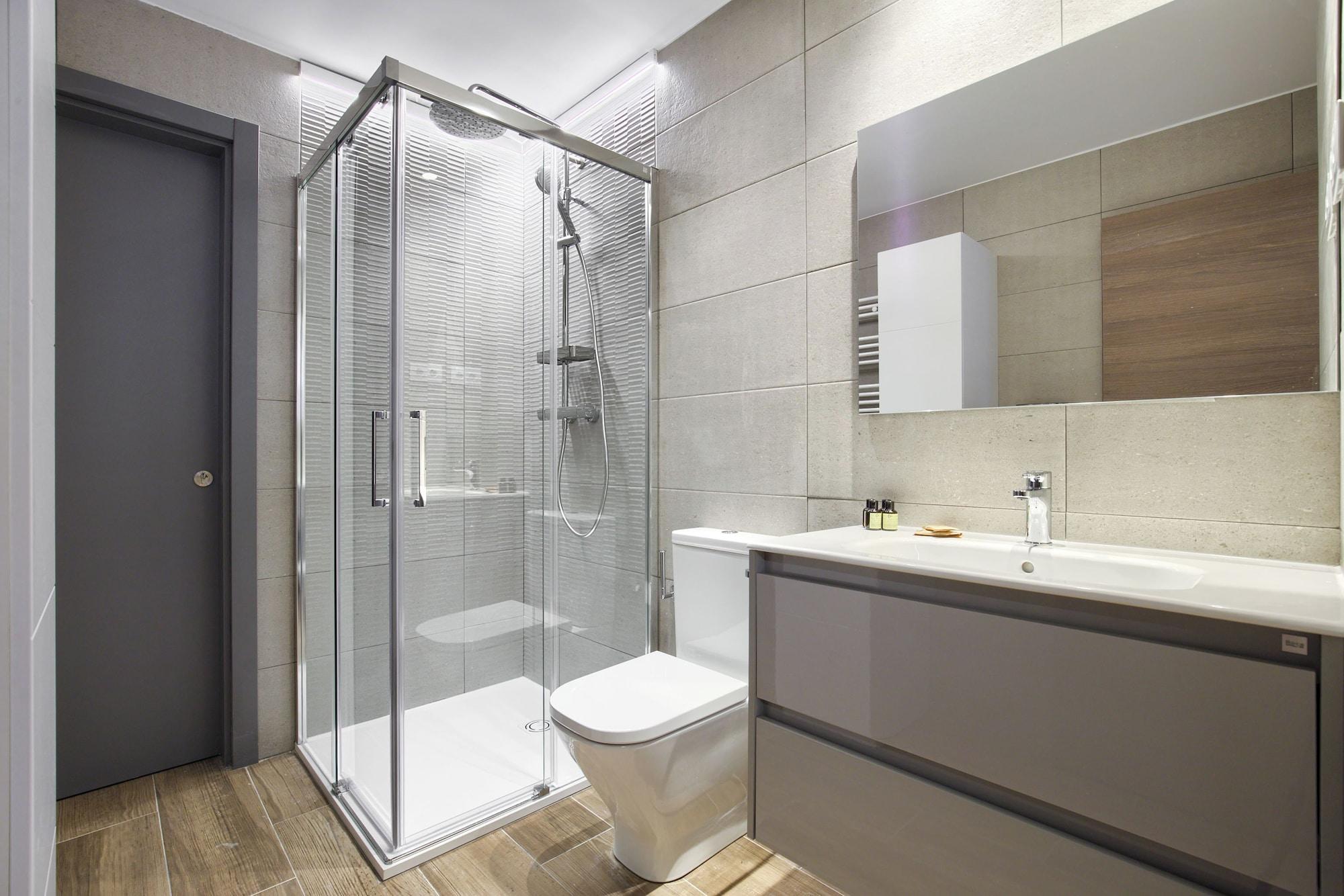 Equipamiento de Habitación Dobo Madrid Río