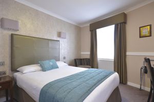 Alojamiento - The Princes Square Hotel