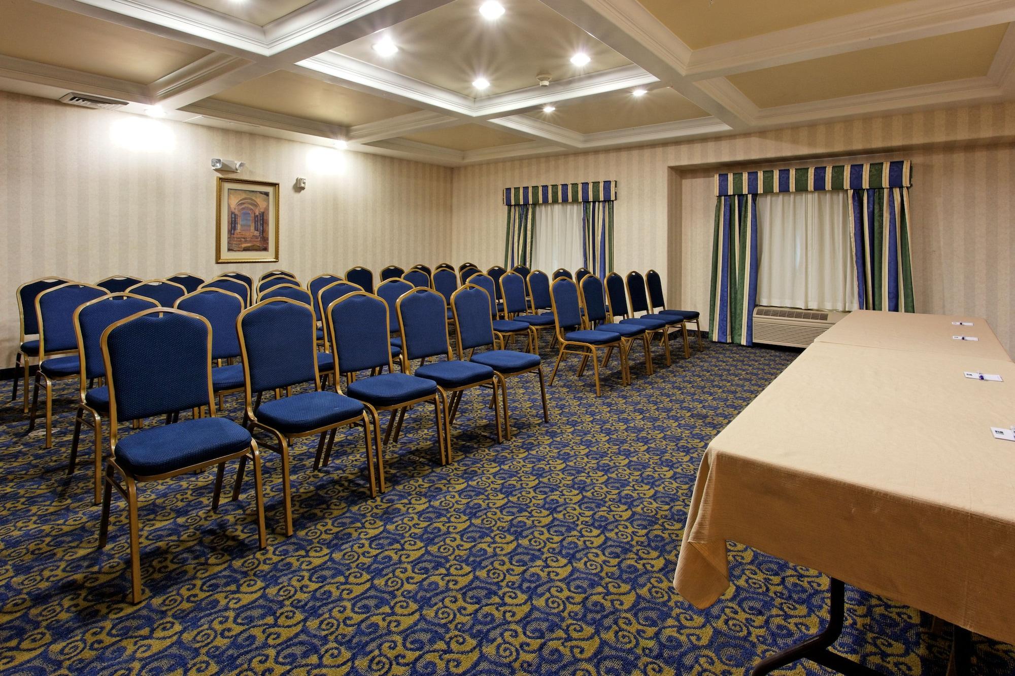 Vista Lobby Holiday Inn Express Hotel & Suites San Pablo - Richmond Area by IHG