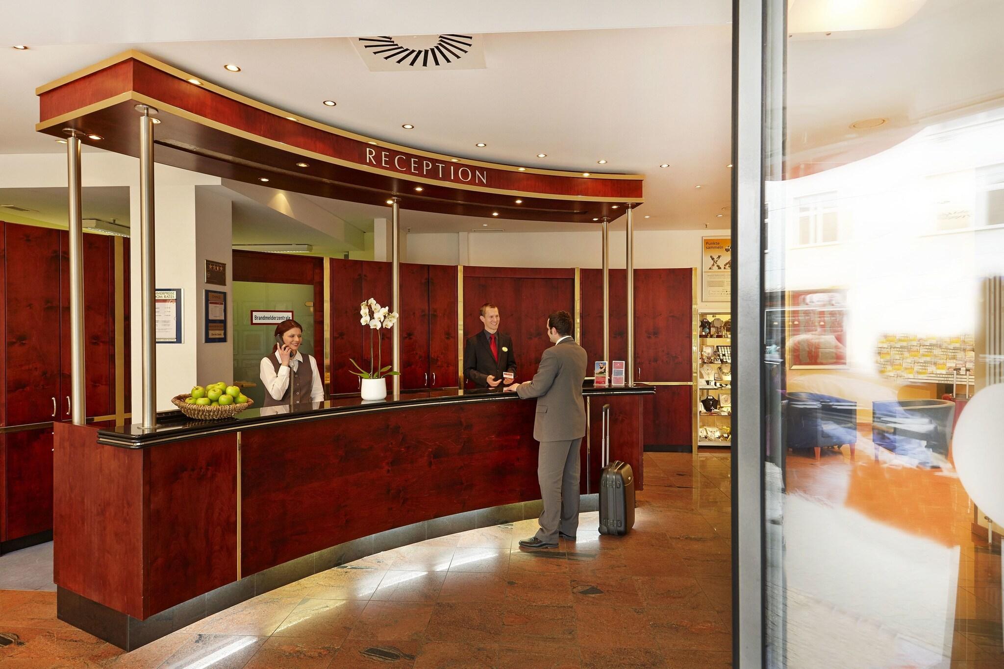 Vista Lobby H+ Hotel Berlin Mitte