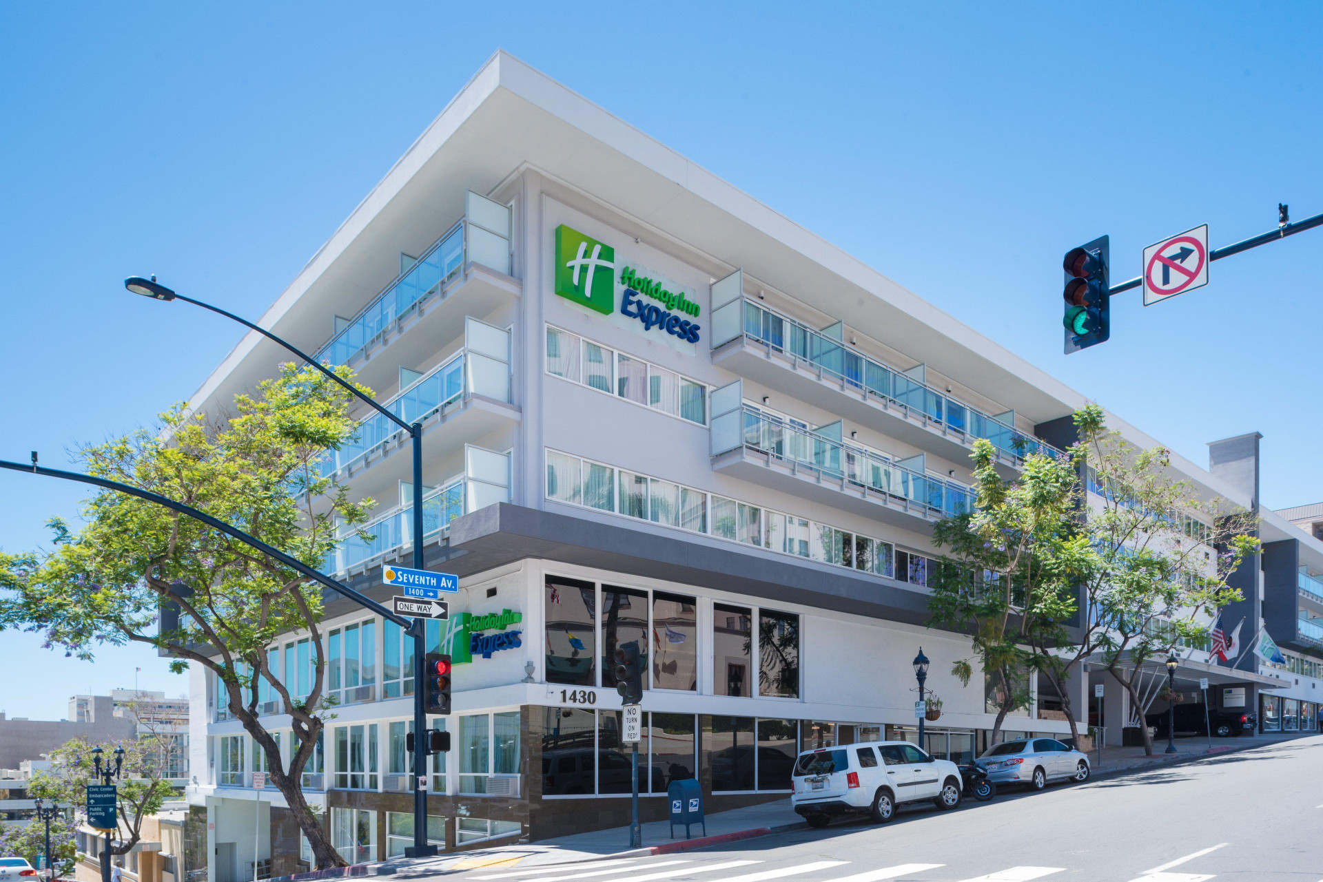 Vista Exterior Holiday Inn Express San Diego Downtown by IHG