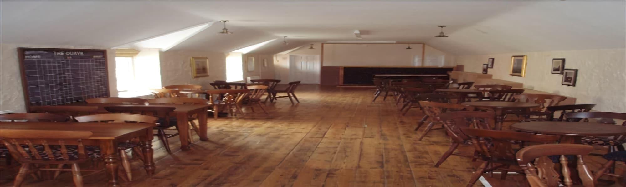 Vista Lobby Quay Inn