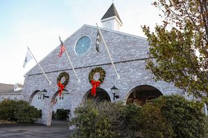 Alojamiento - The Colonial Hotel