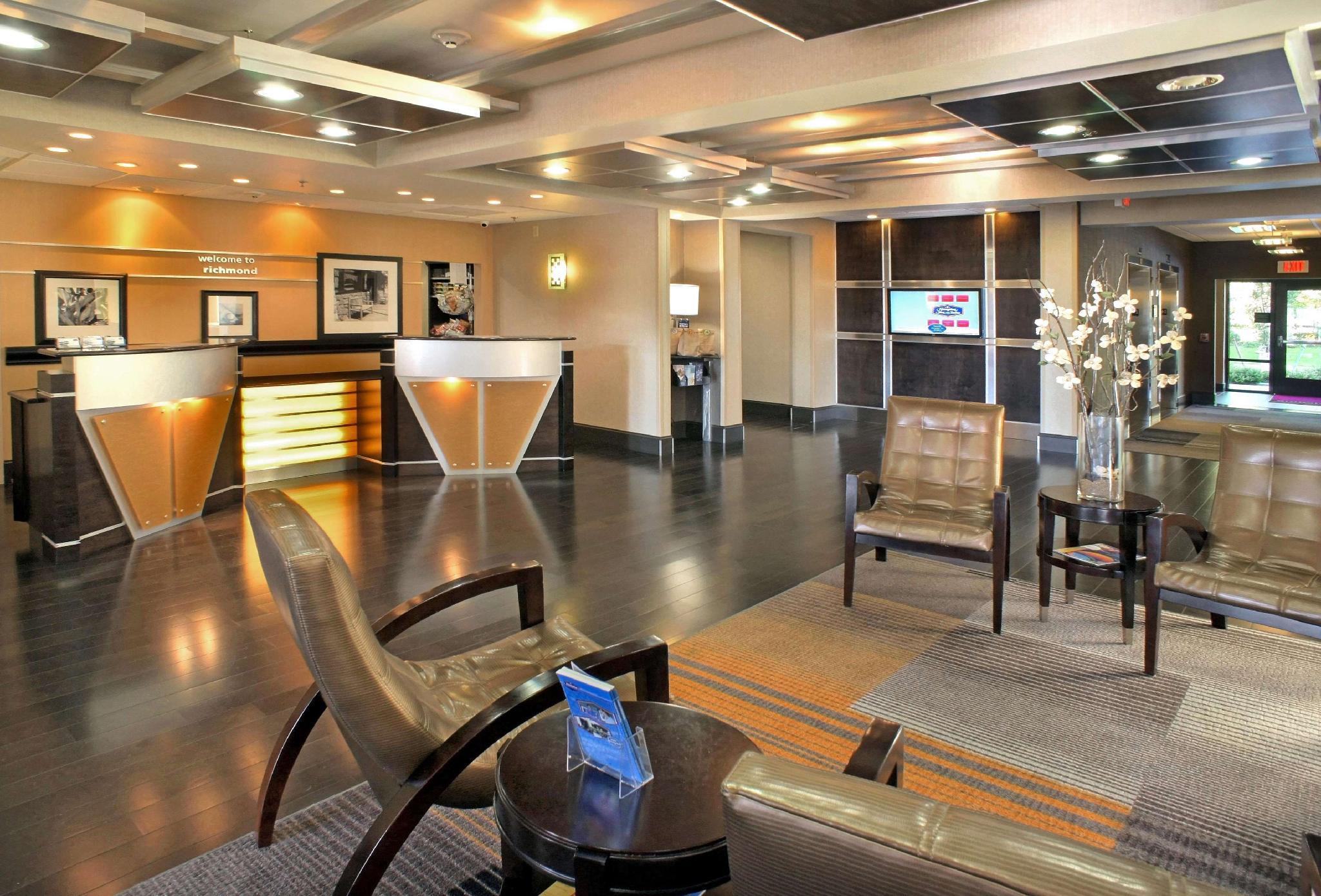 Vista Lobby Hampton Inn & Suites Richmond/Glenside