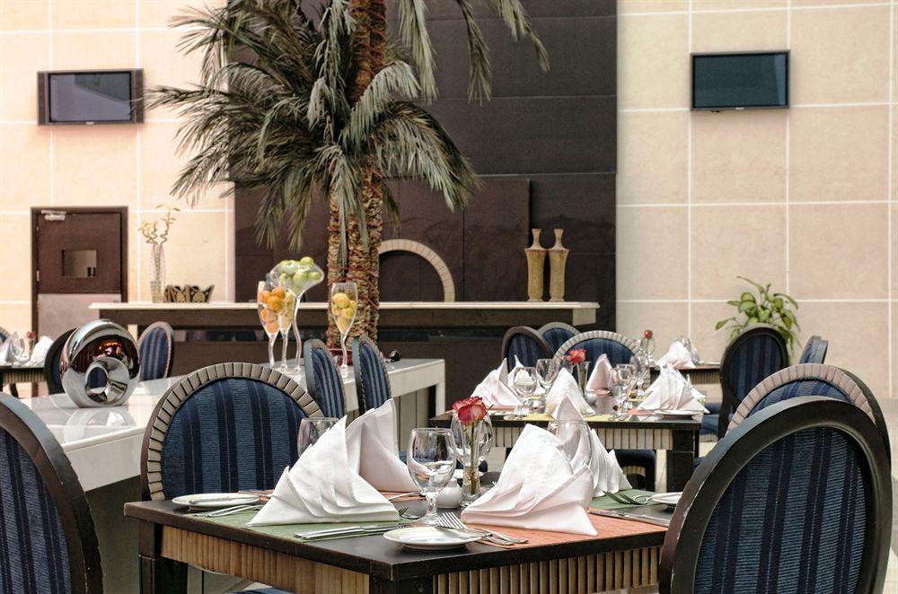 Restaurant City Seasons Hotel Al Ain