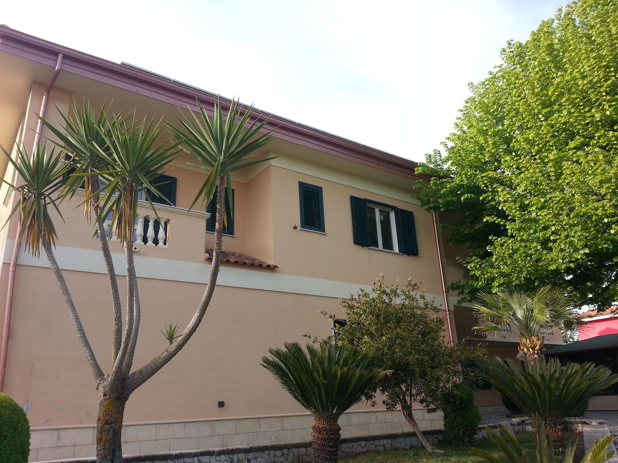 Vista Exterior Residence Il Tiglio