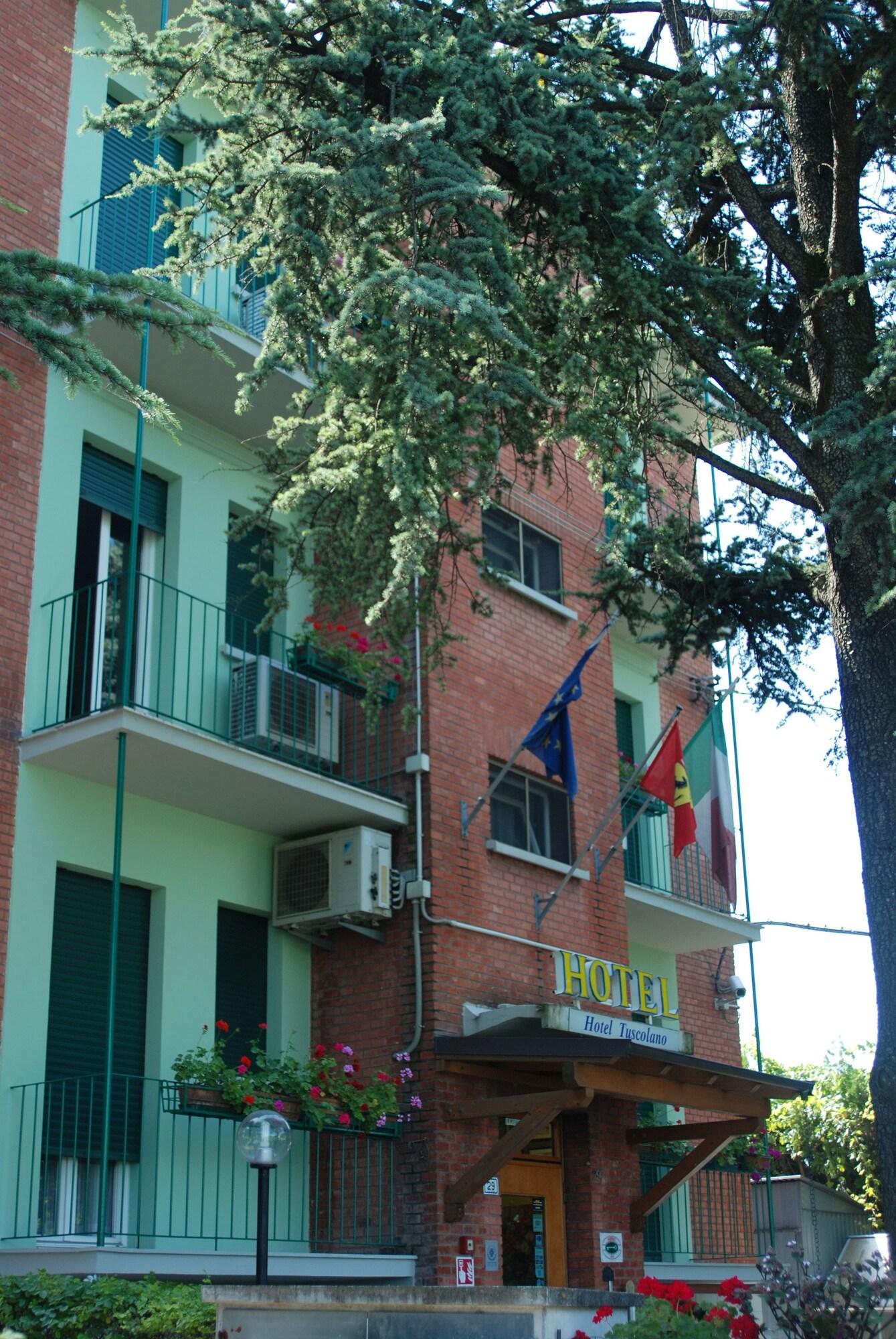 Vista Exterior Hotel Tuscolano