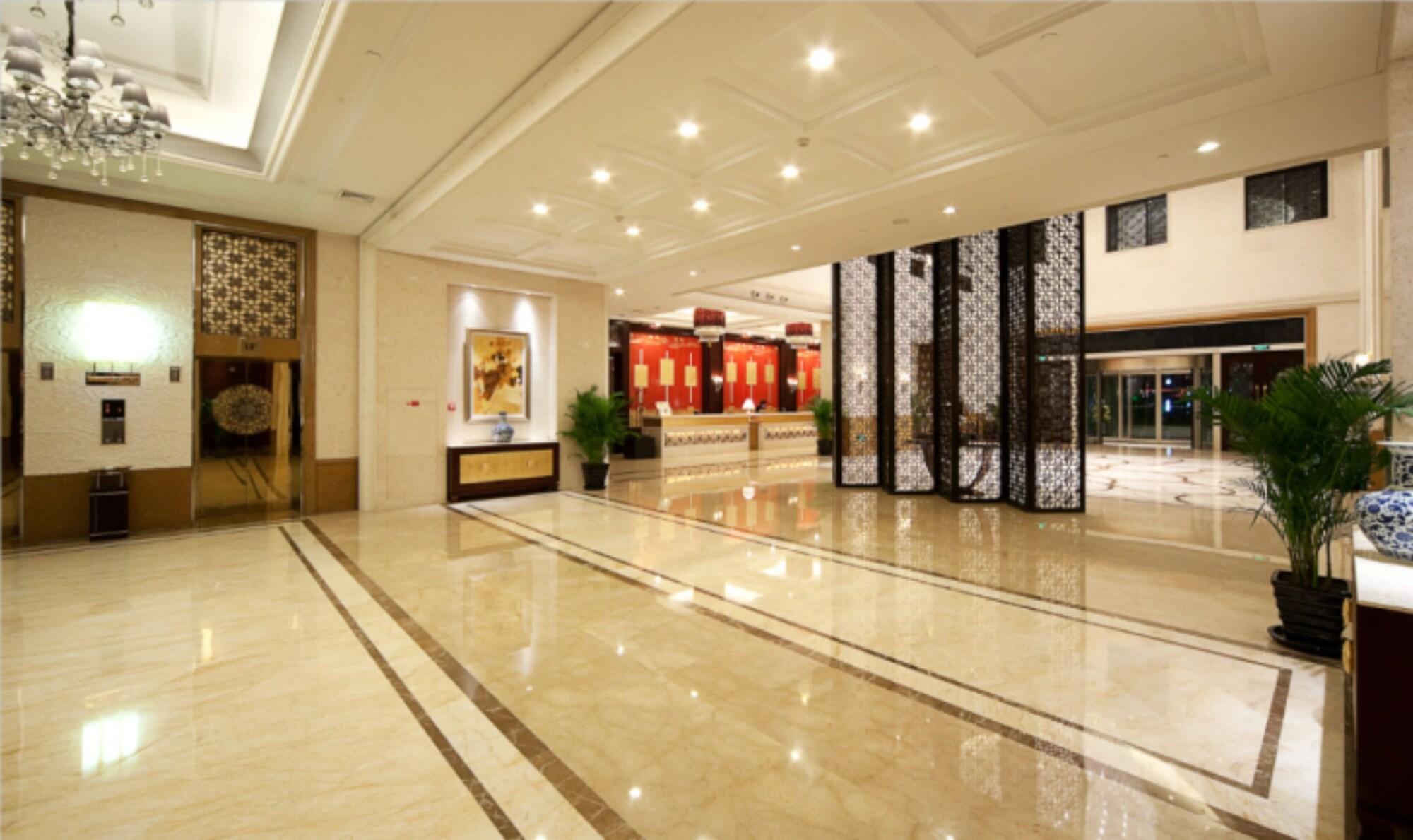 Vista Lobby Yancheng Shuicheng Hotel