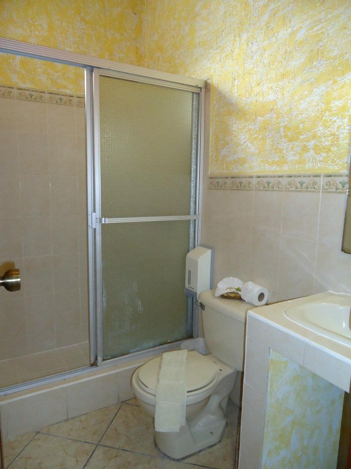 Baño HOTEL MAYALAND PLAZA