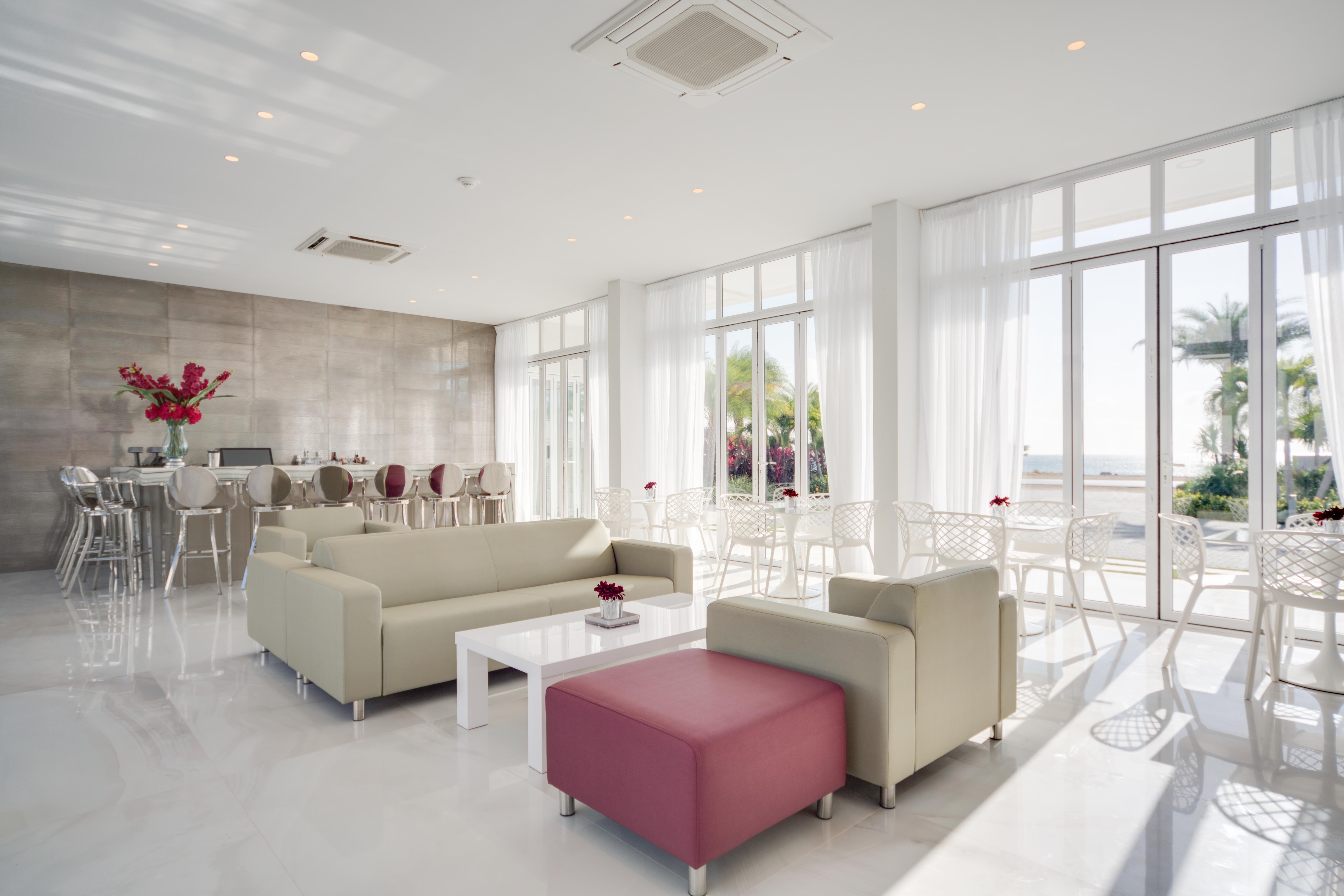Vista Lobby Ocean Z Boutique Hotel