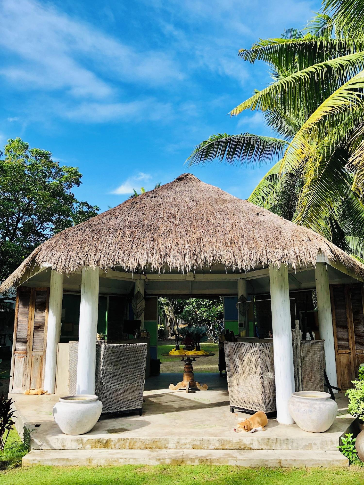 Vista Lobby Hoyohoy Villas