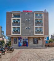Alojamiento - Hotel Ravi Residency