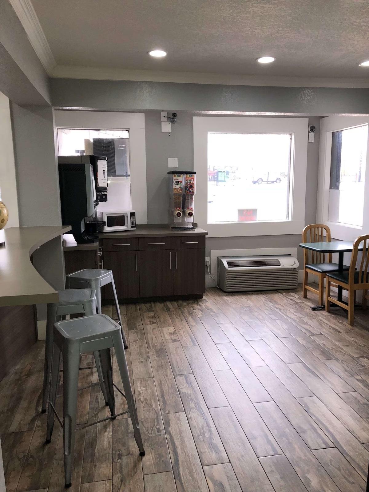 Restaurant Americas Best Value Inn-Garland/Dallas